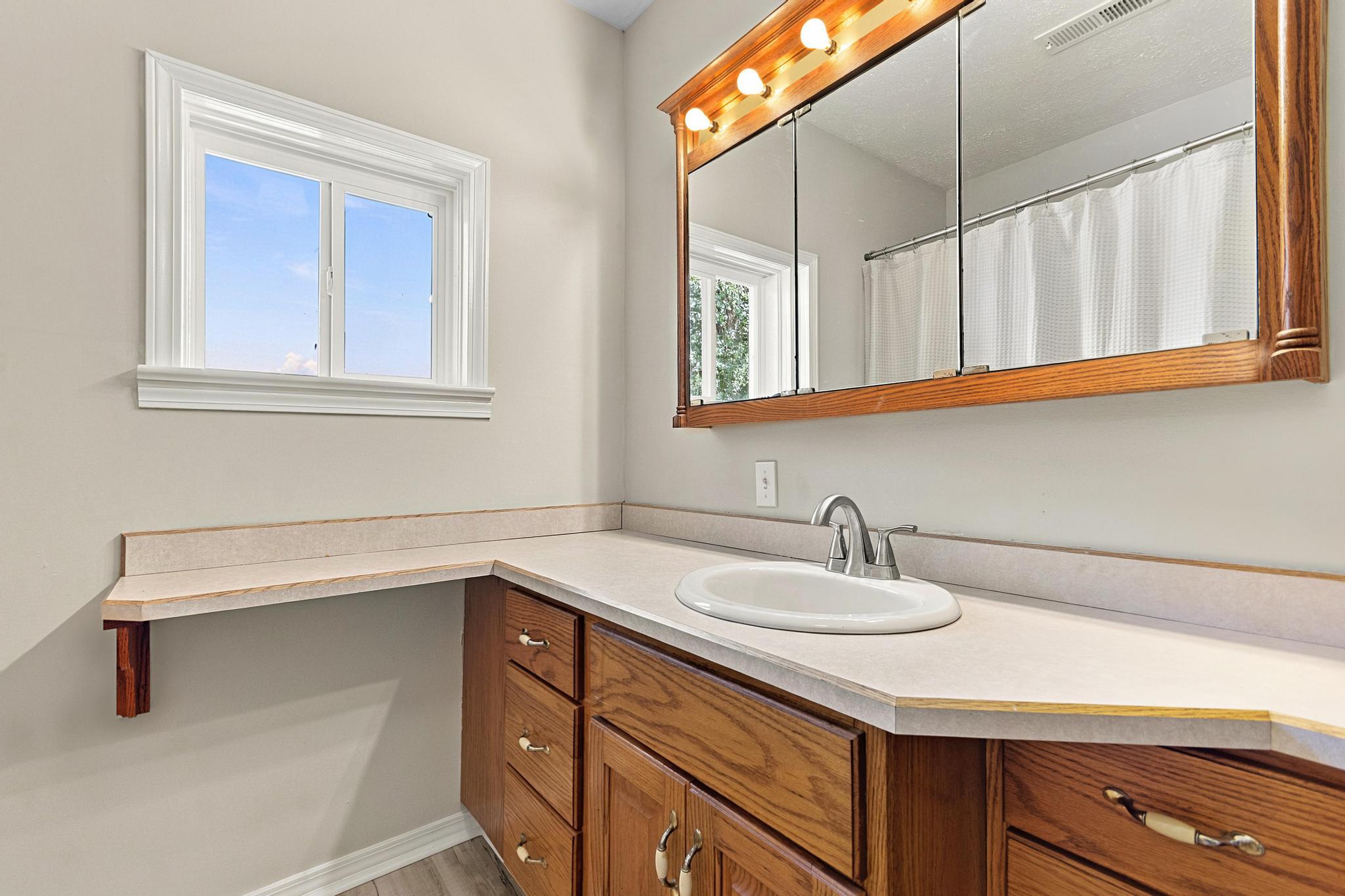 1564 U.s. 60 Property Photo 21