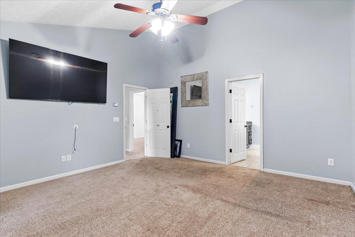 340 Meadowcrest Park Property Photo 36