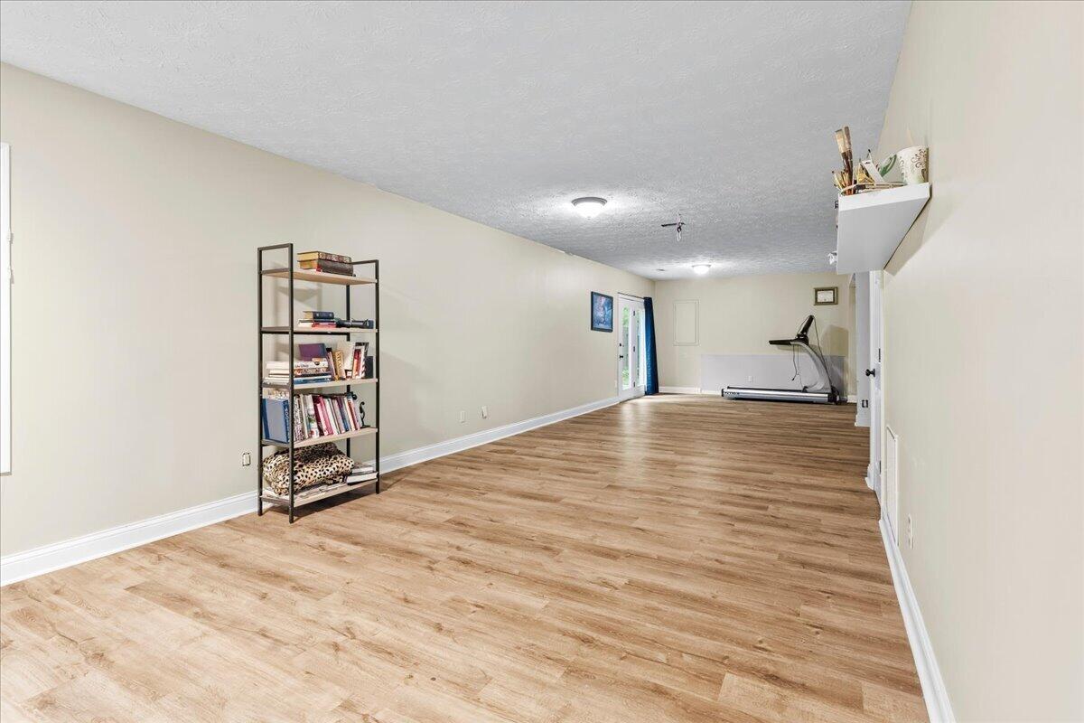 340 Meadowcrest Park Property Photo 48