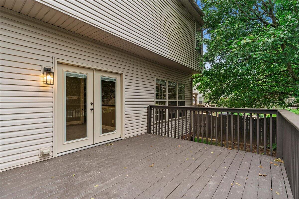 340 Meadowcrest Park Property Photo 56