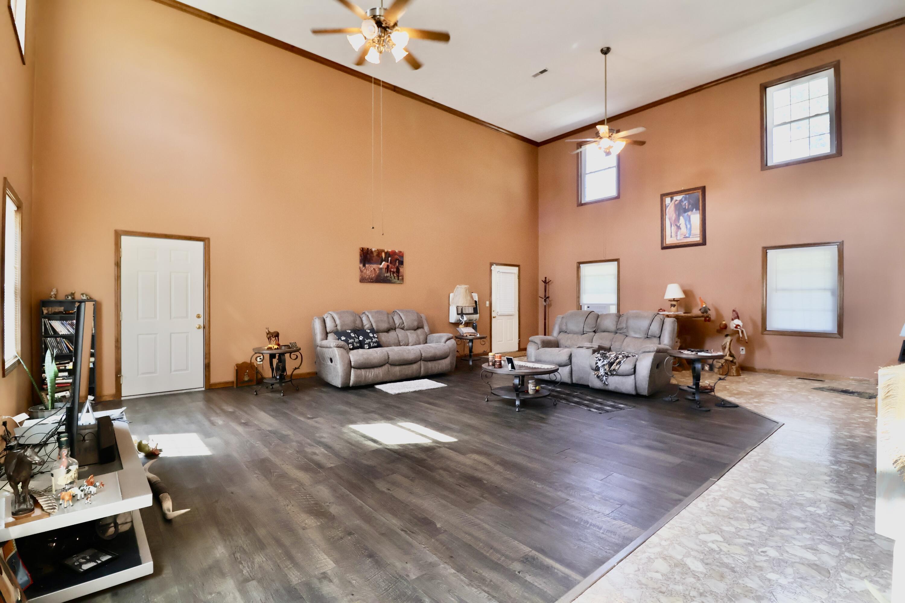 1869 U.s. 60 Property Photo 6