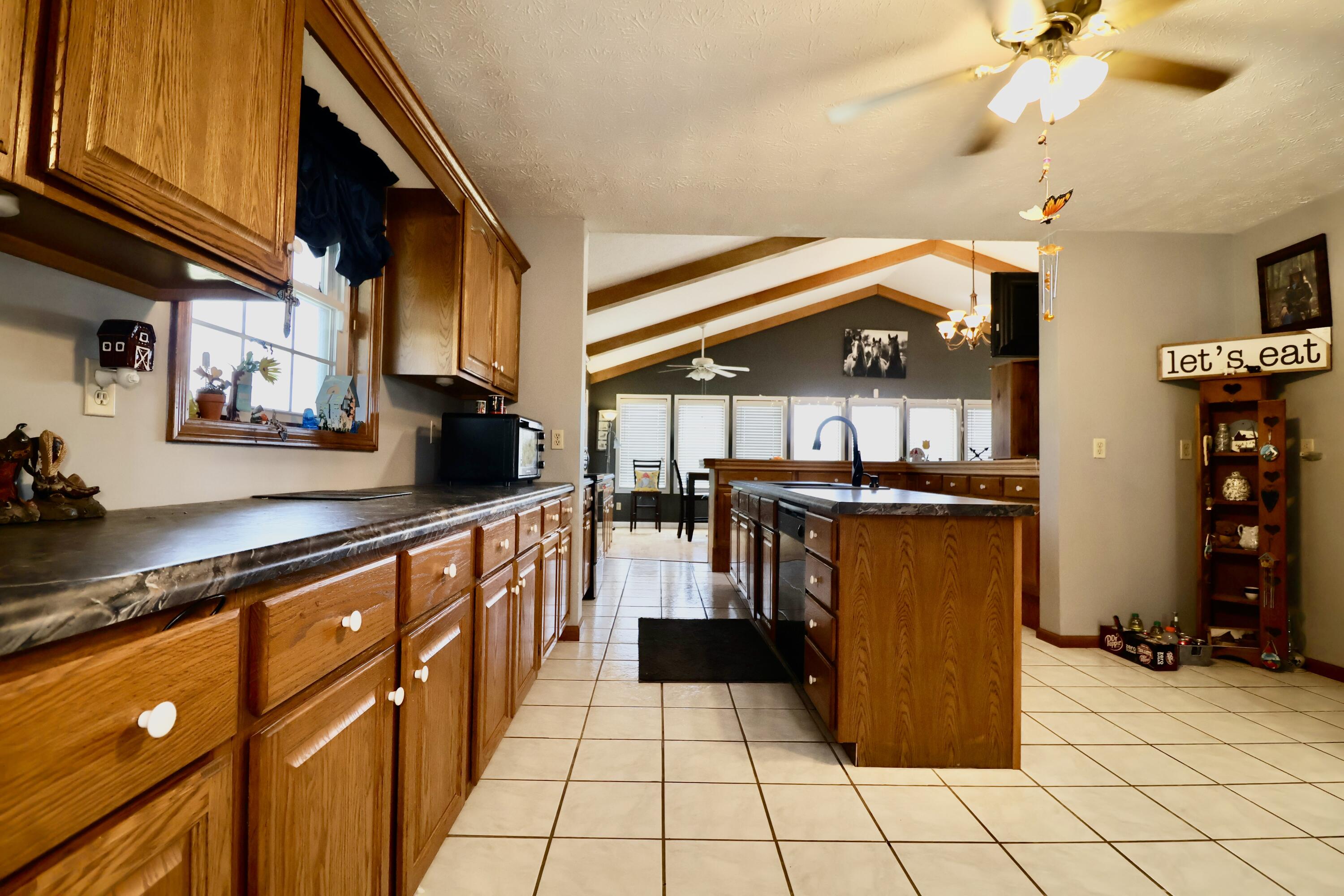 1869 U.s. 60 Property Photo 11