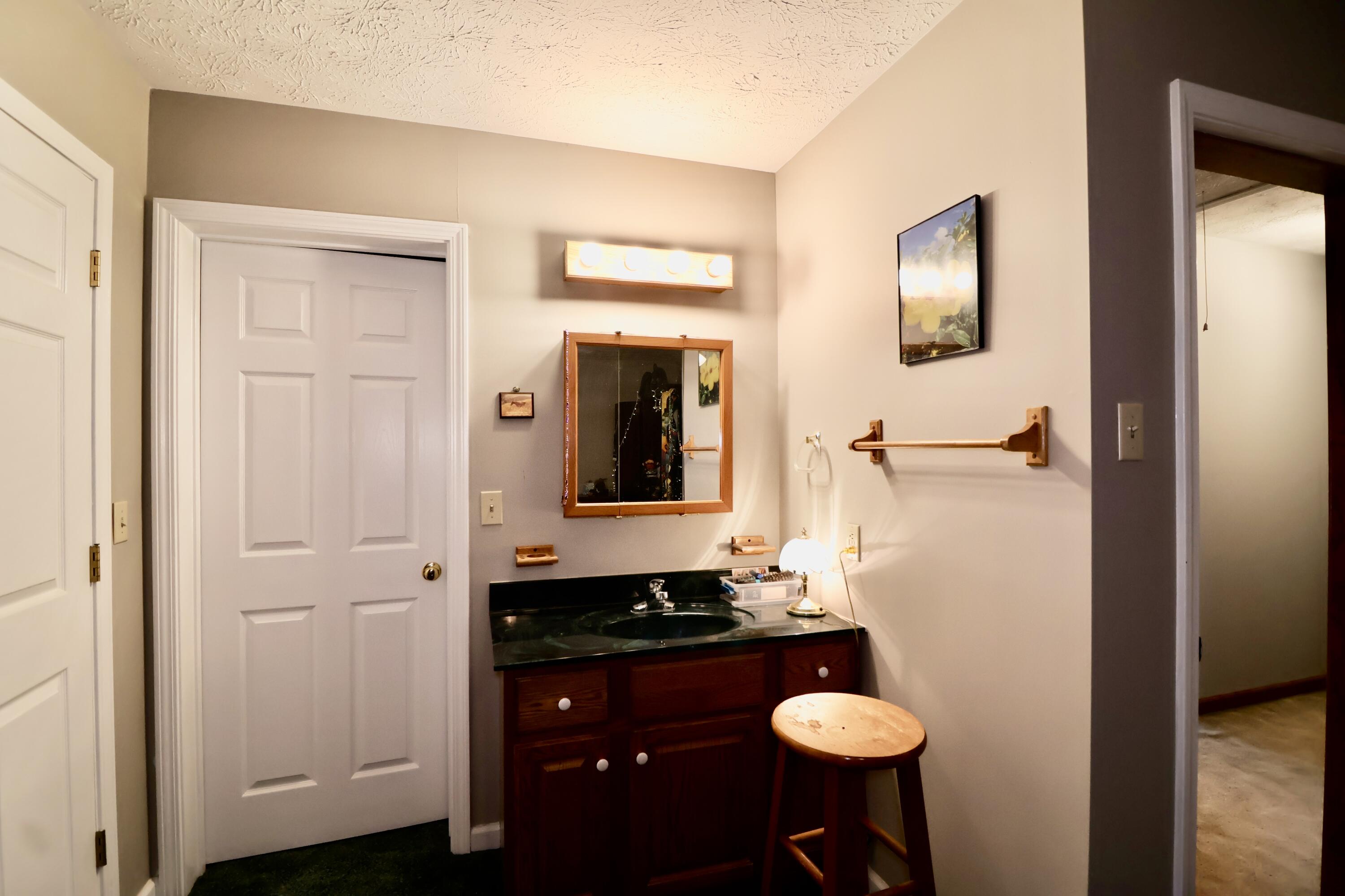1869 U.s. 60 Property Photo 37