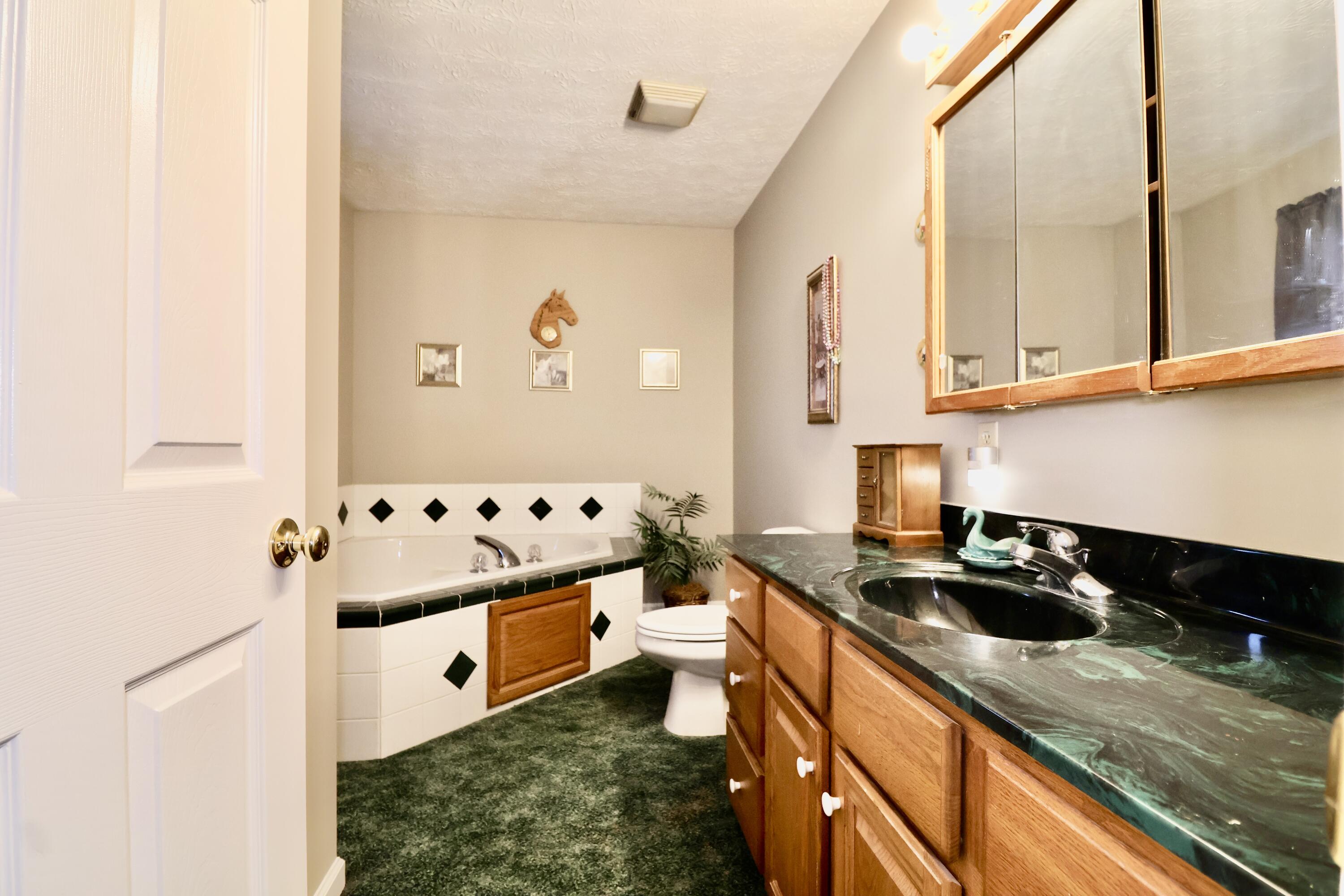 1869 U.s. 60 Property Photo 38