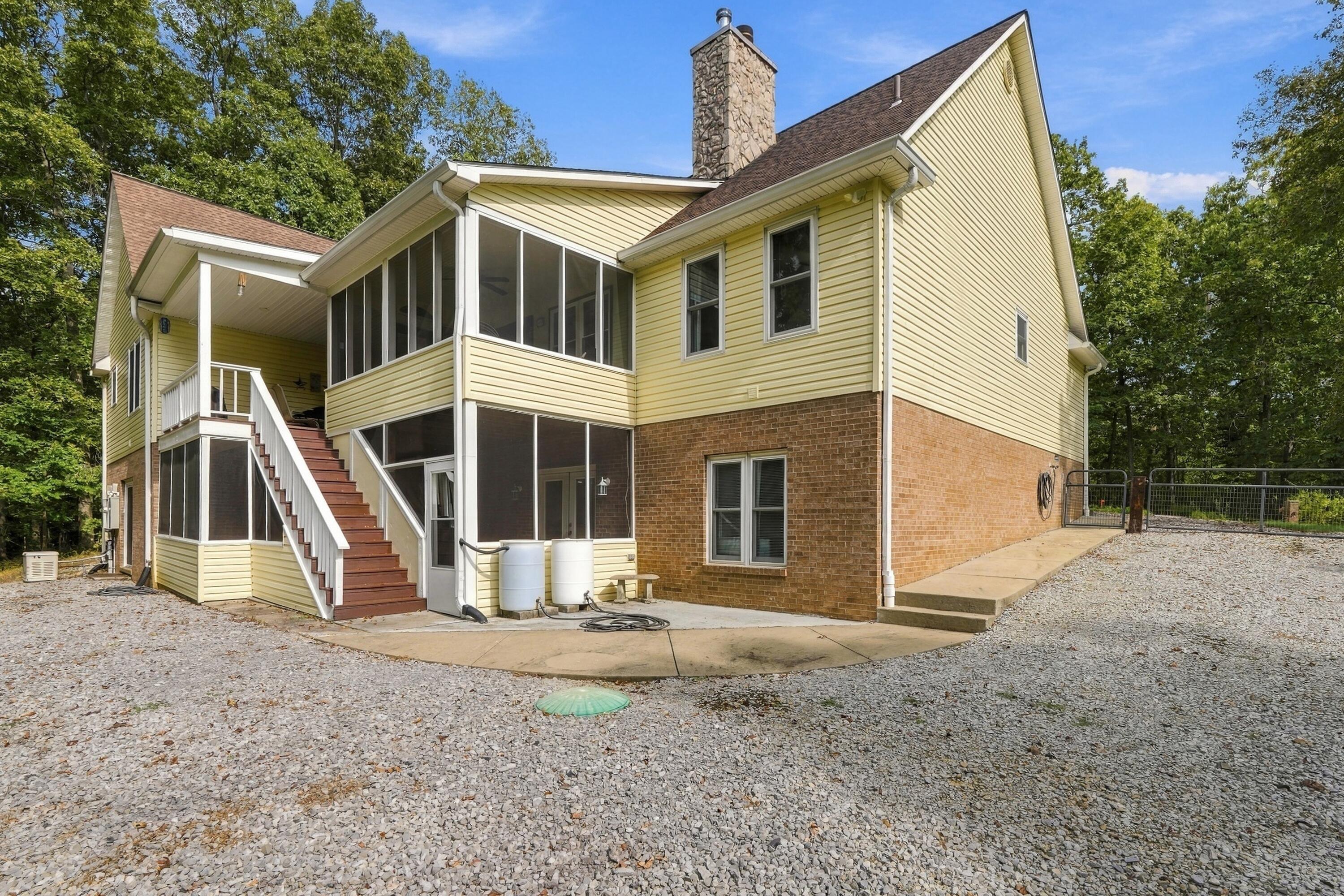375 Weaver Lane Property Photo 4