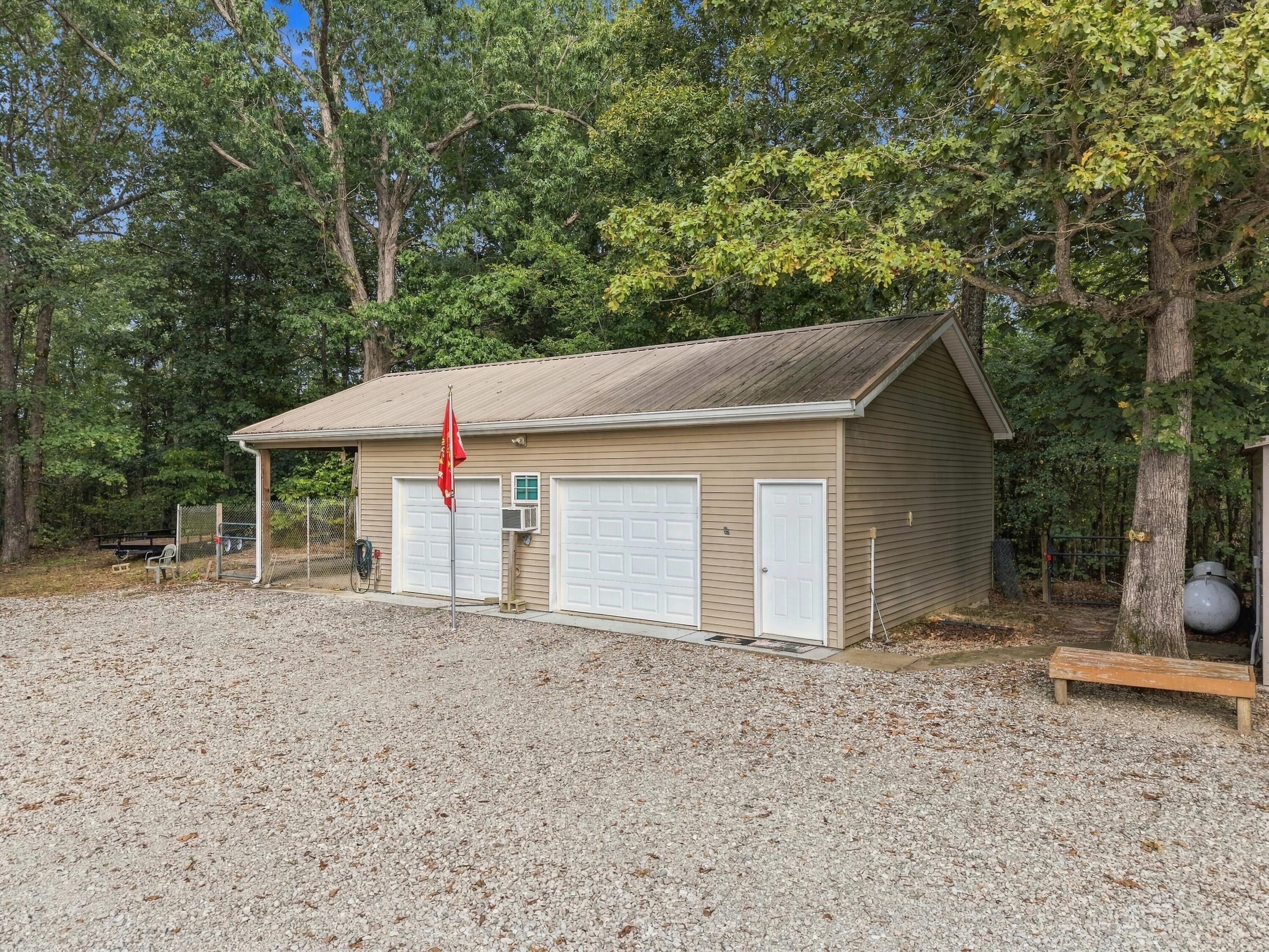 375 Weaver Lane Property Photo 8