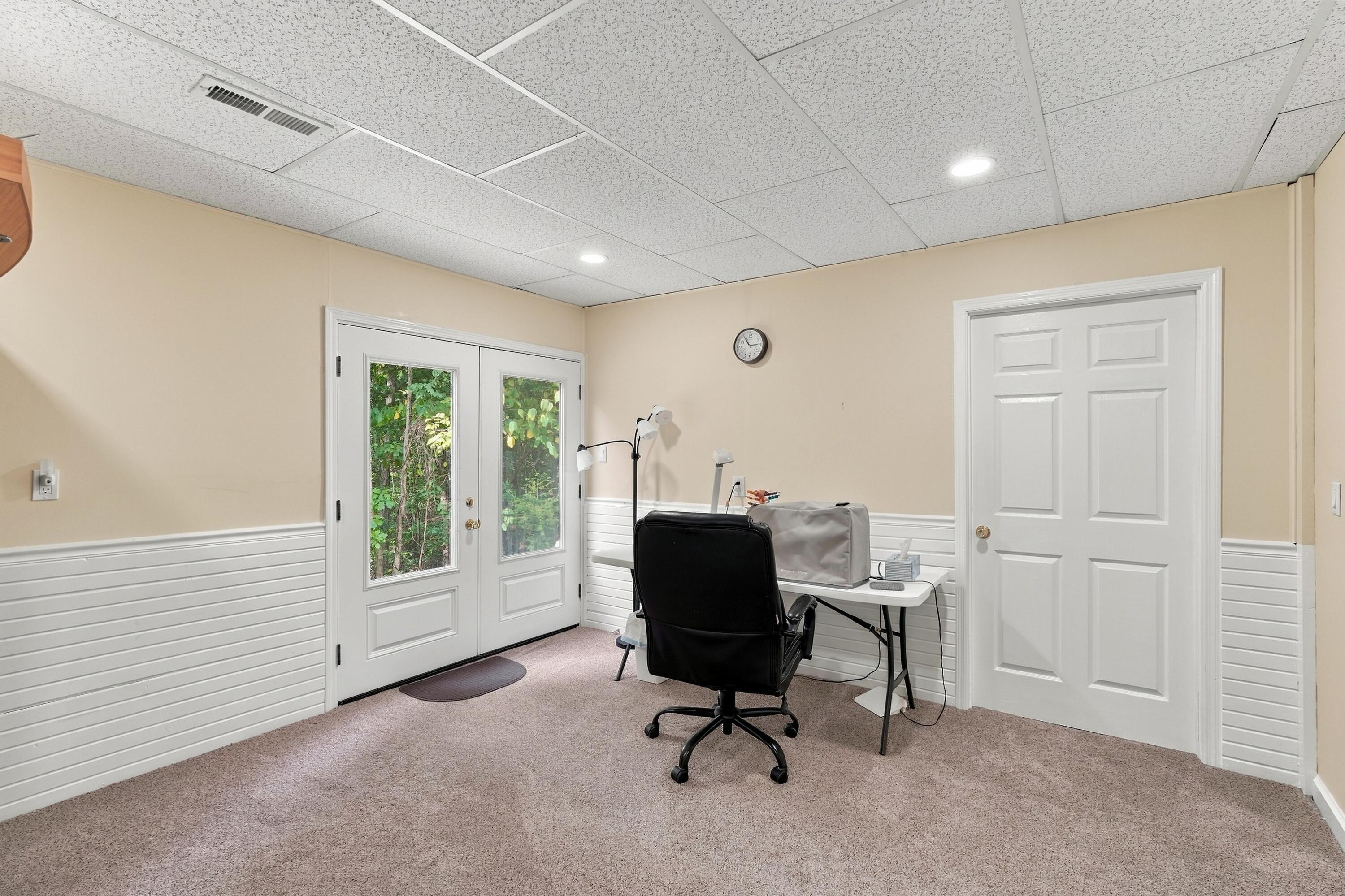375 Weaver Lane Property Photo 38