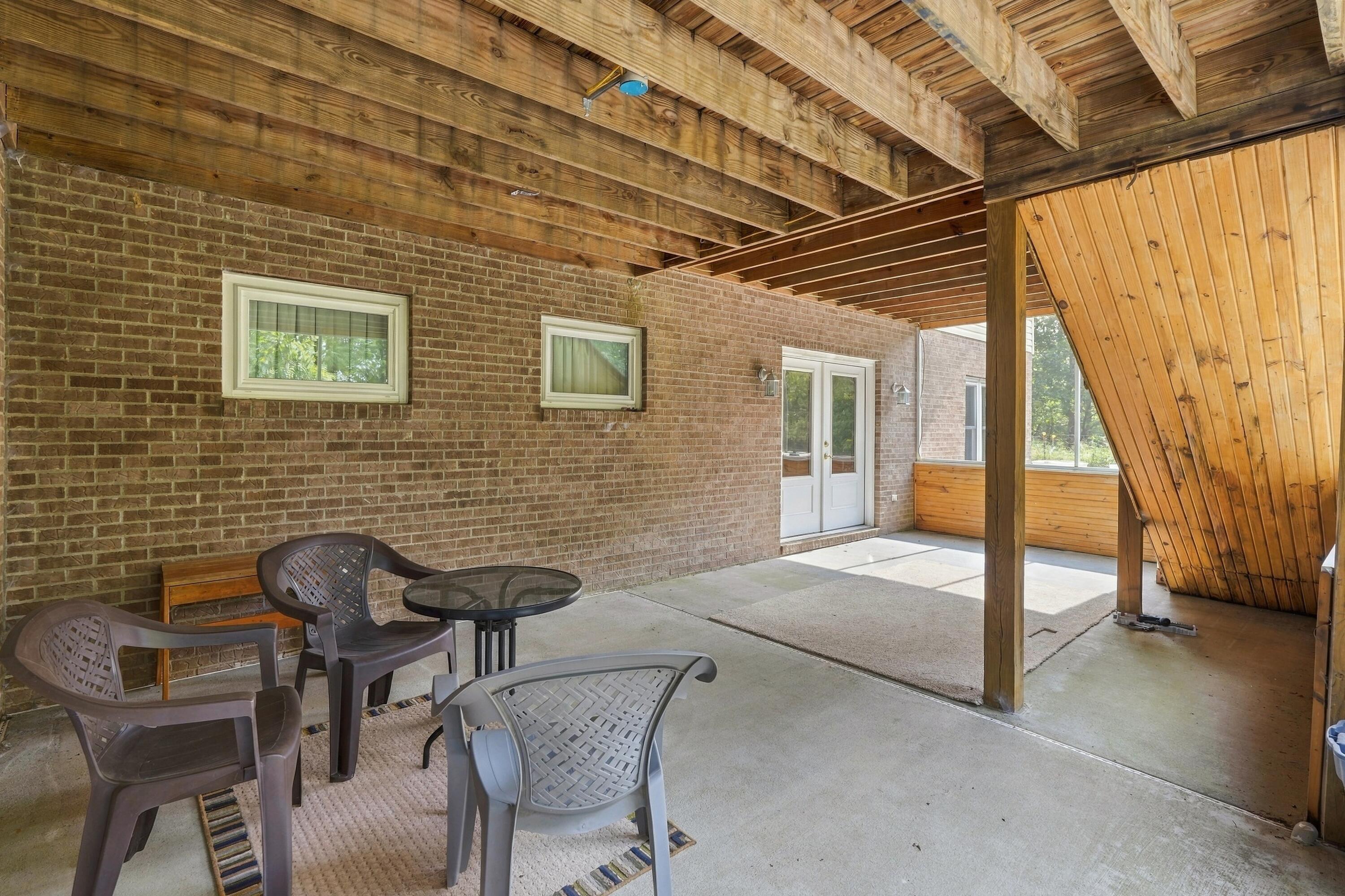 375 Weaver Lane Property Photo 78