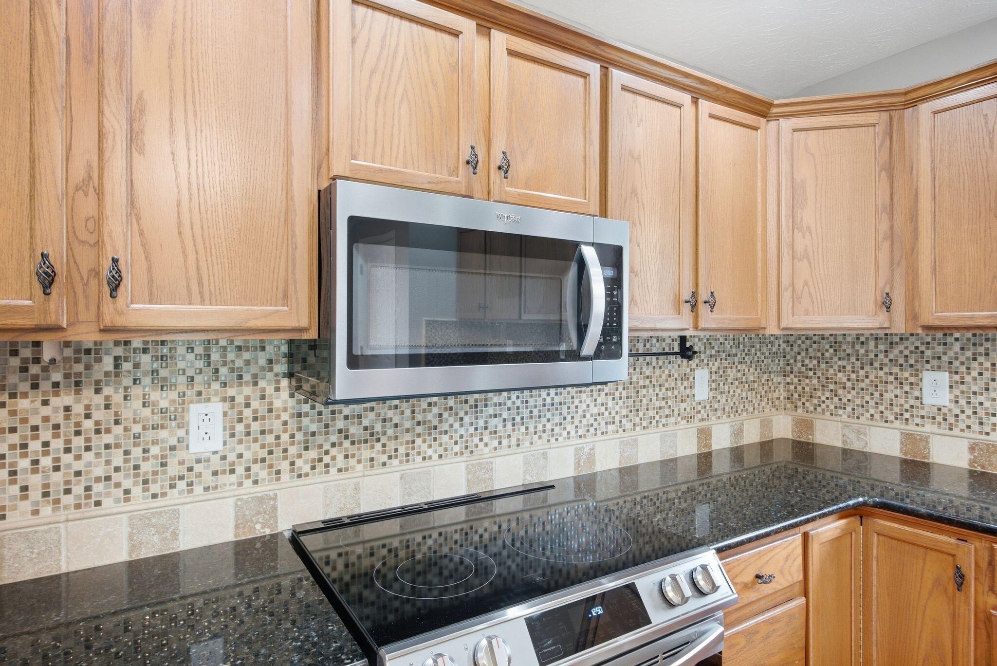 389 Whitfield Drive Property Photo 11