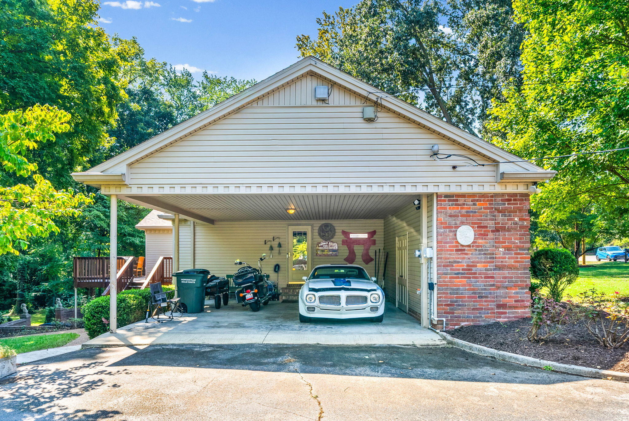 612 Deepwood Drive Property Photo 44