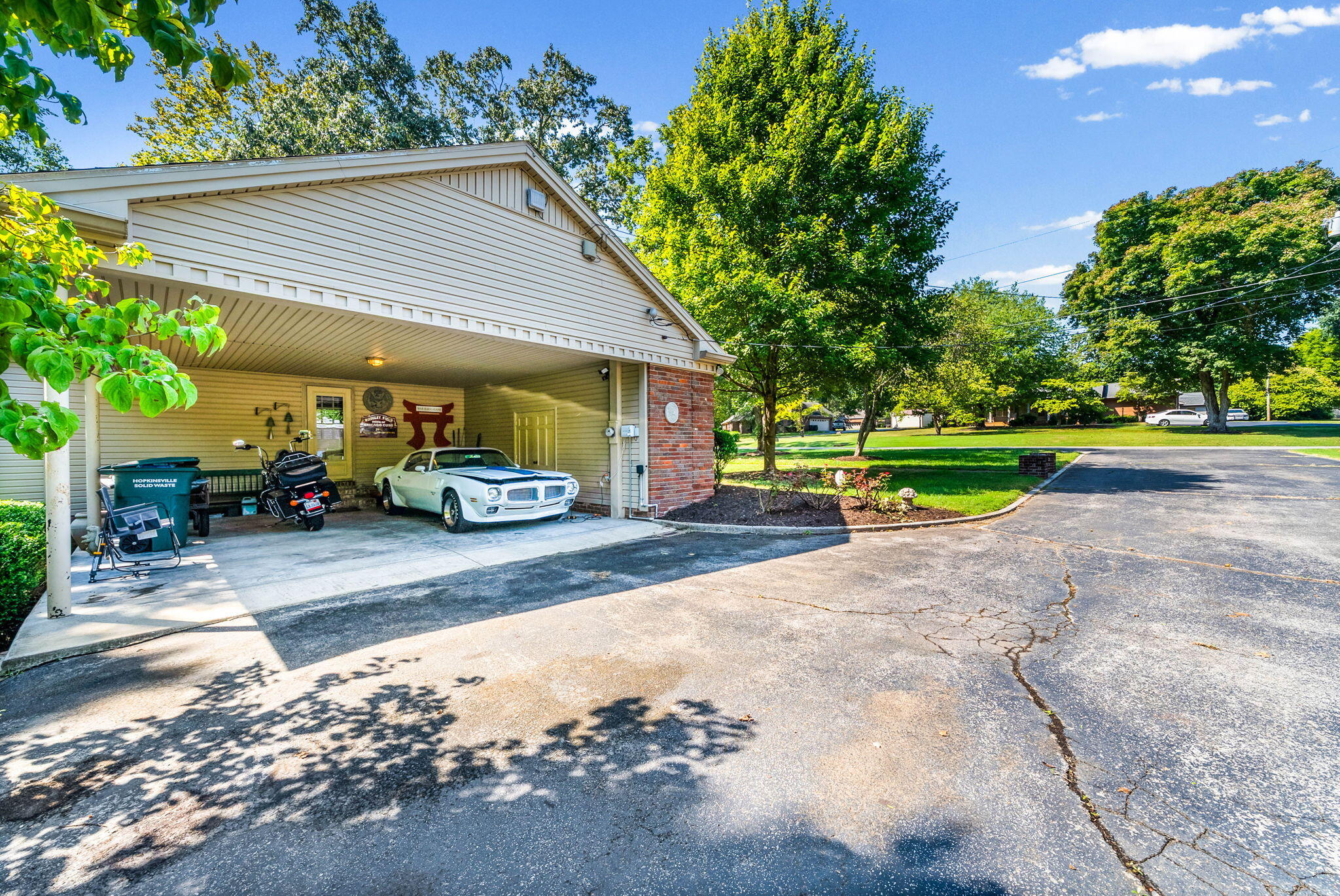 612 Deepwood Drive Property Photo 45
