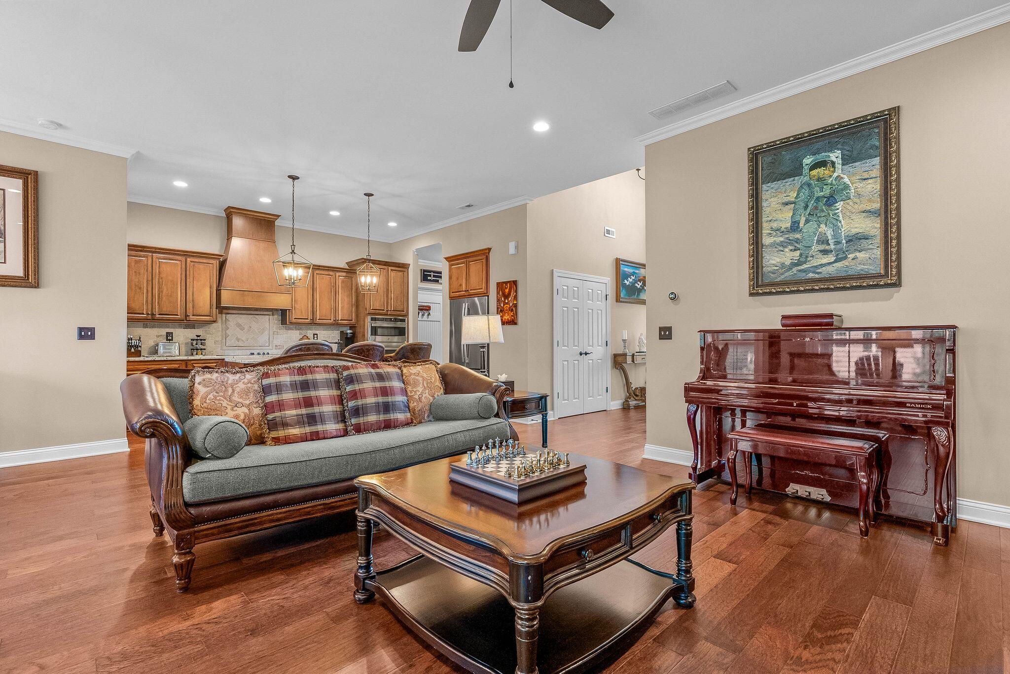 108 Pembridge Court Property Photo 12