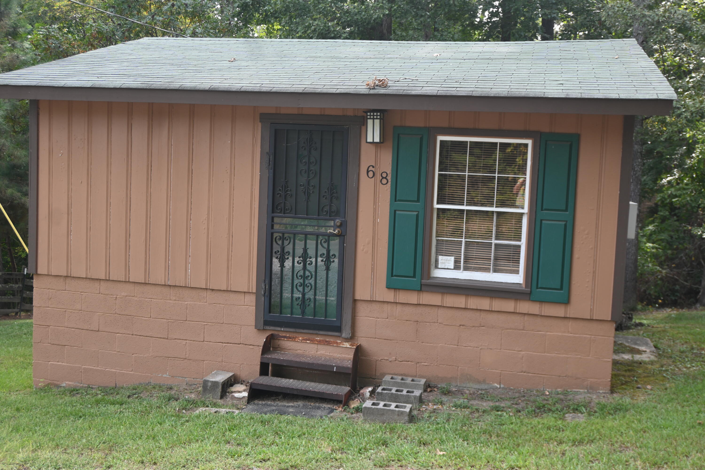 68 Spicewood Lane Property Photo 2