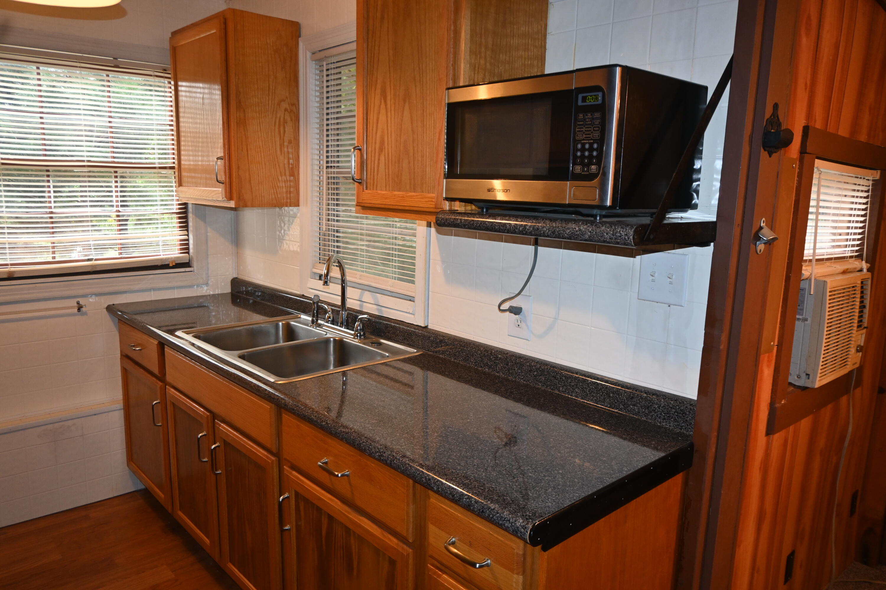 68 Spicewood Lane Property Photo 12