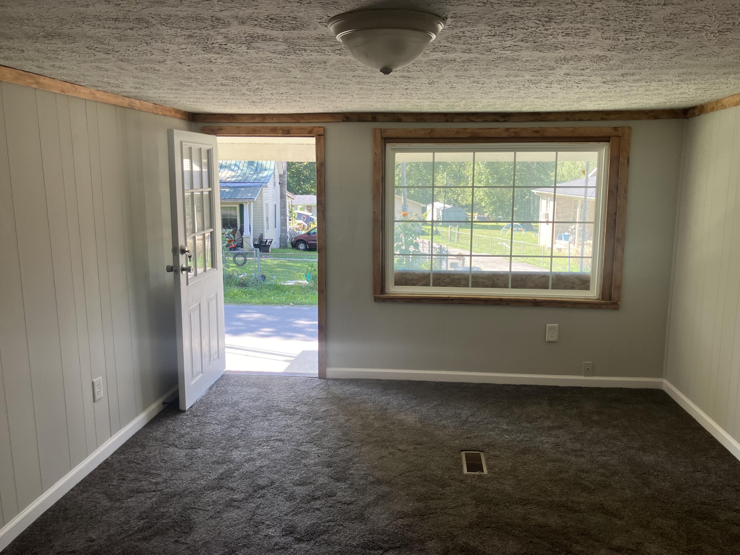 795 Slate Lick Road Property Photo 7