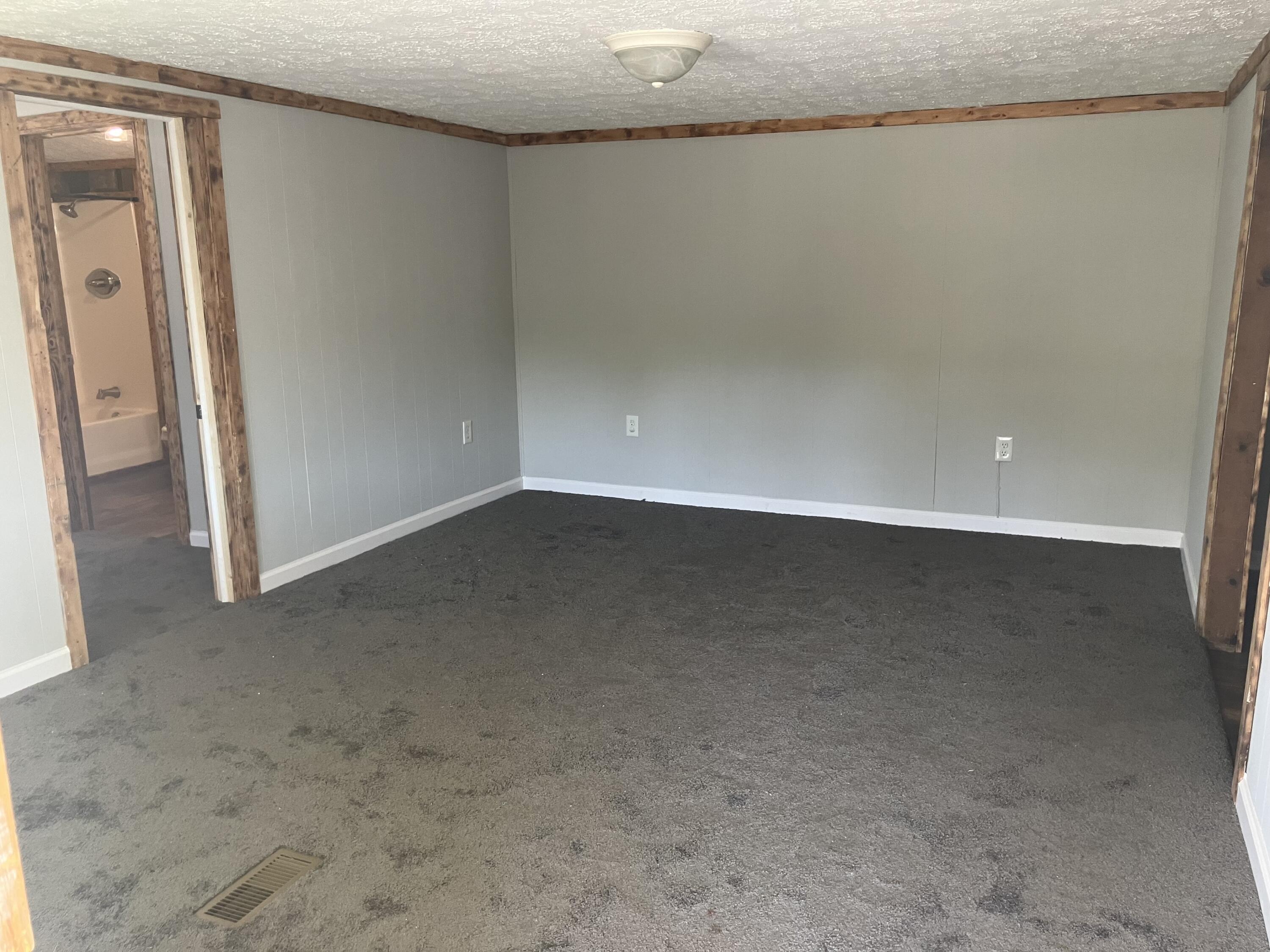 795 Slate Lick Road Property Photo 8