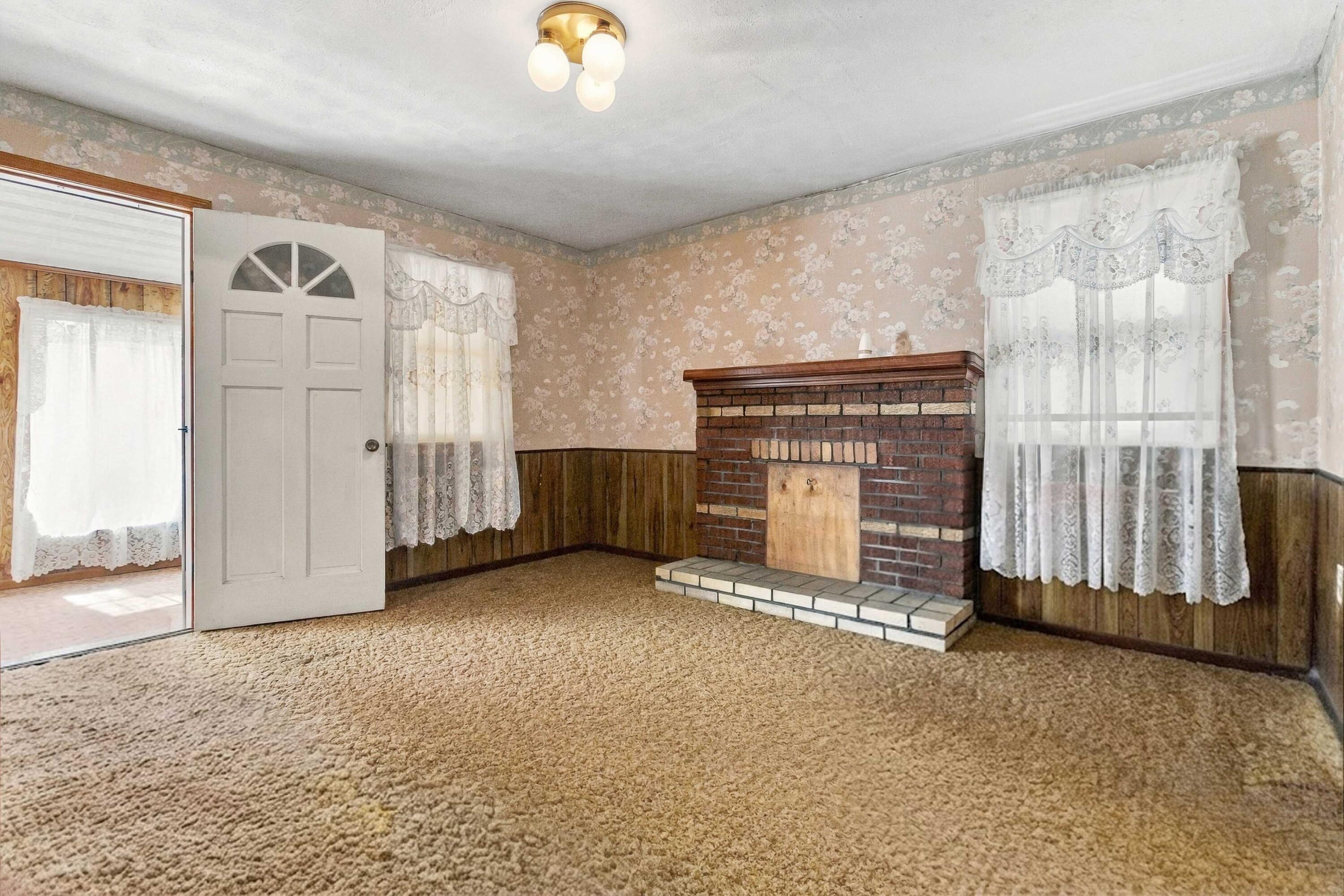 2060 U.s. 150 Property Photo 15