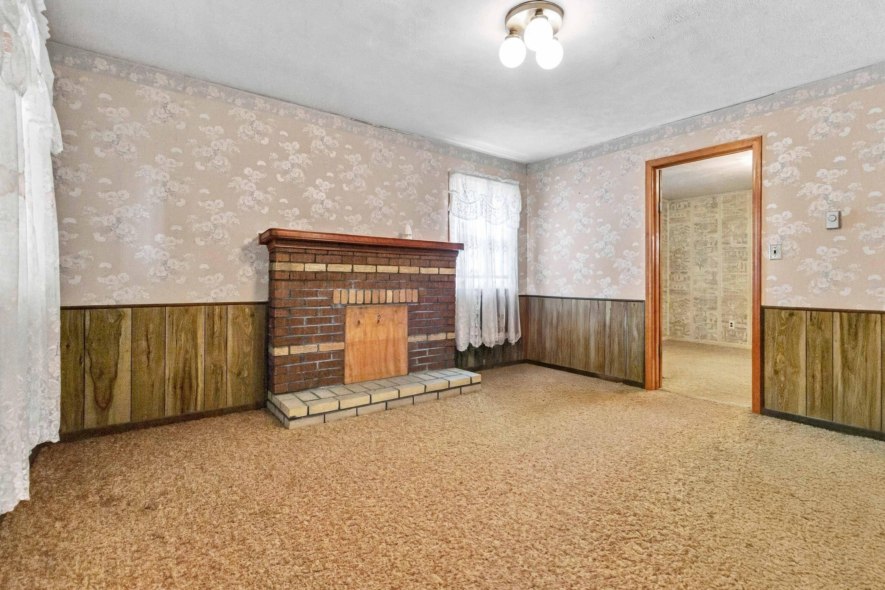 2060 U.s. 150 Property Photo 17