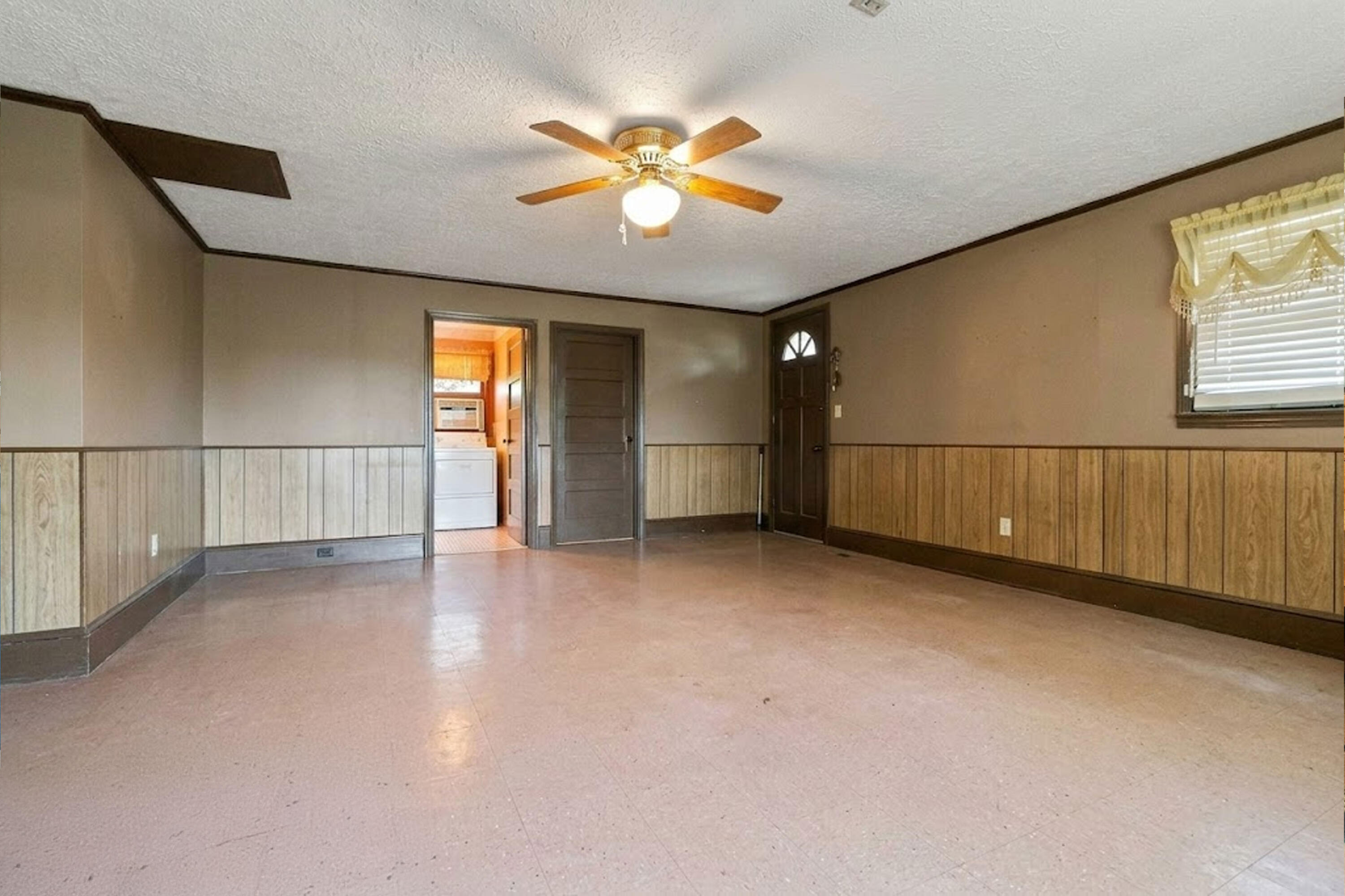 2060 U.s. 150 Property Photo 20