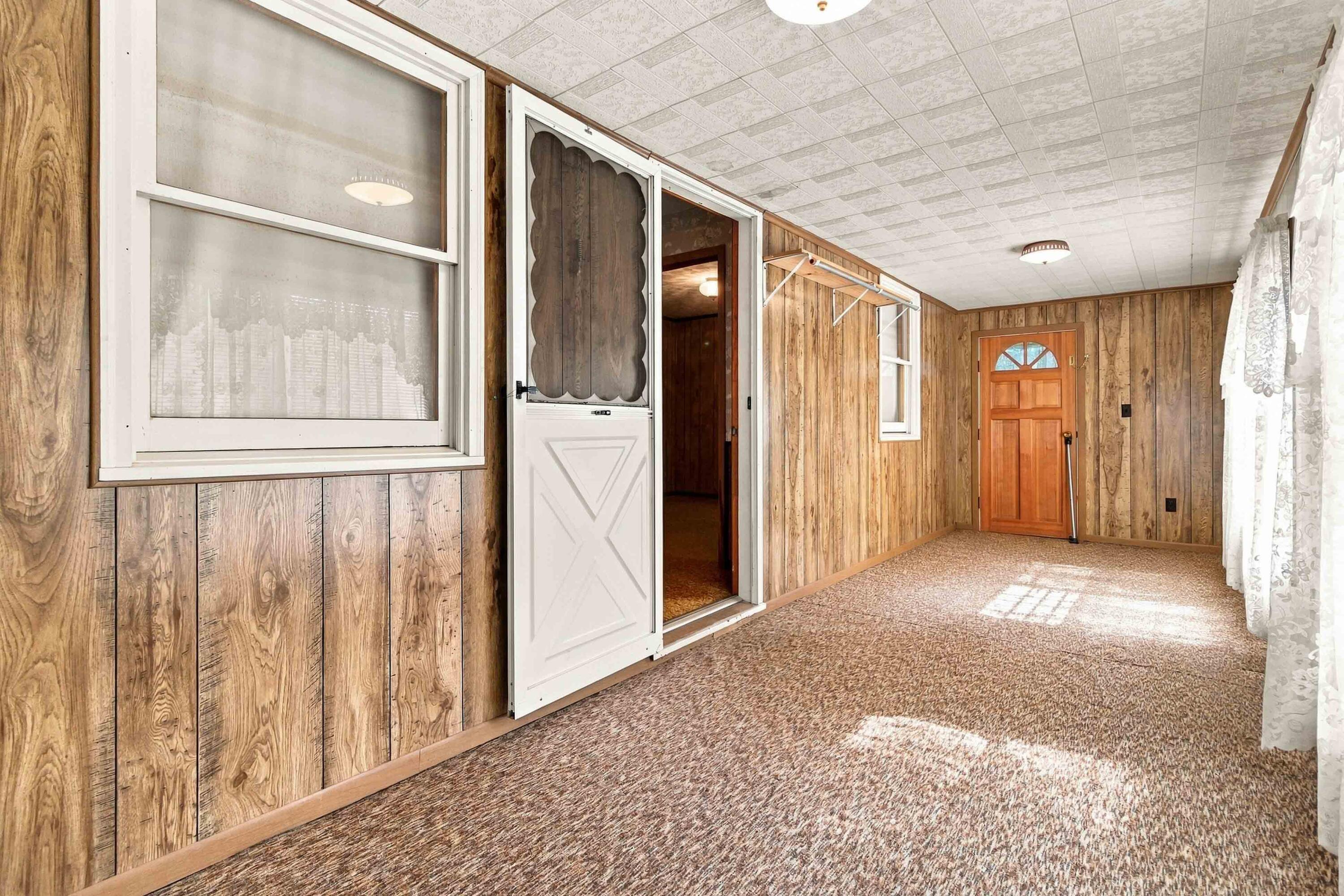2060 U.s. 150 Property Photo 33