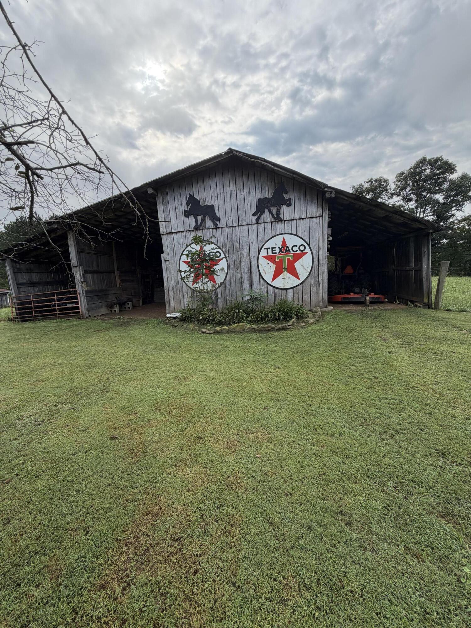 9430 Kentucky 779 Property Photo 11