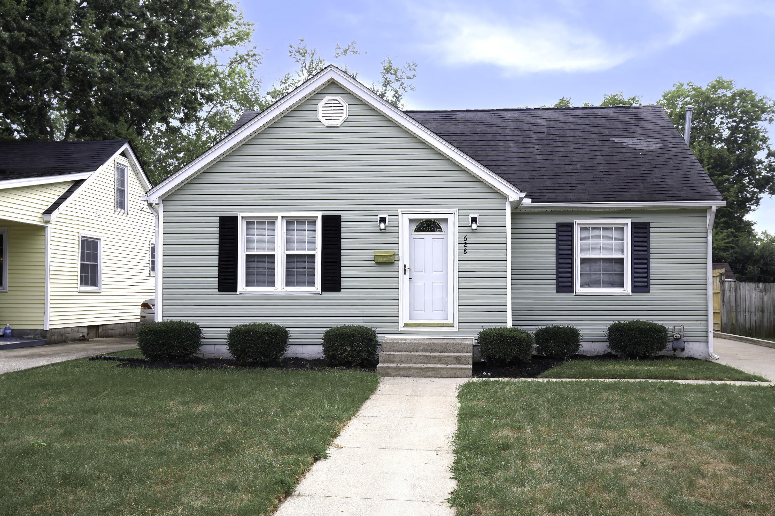 628 Longview Drive Property Photo 1