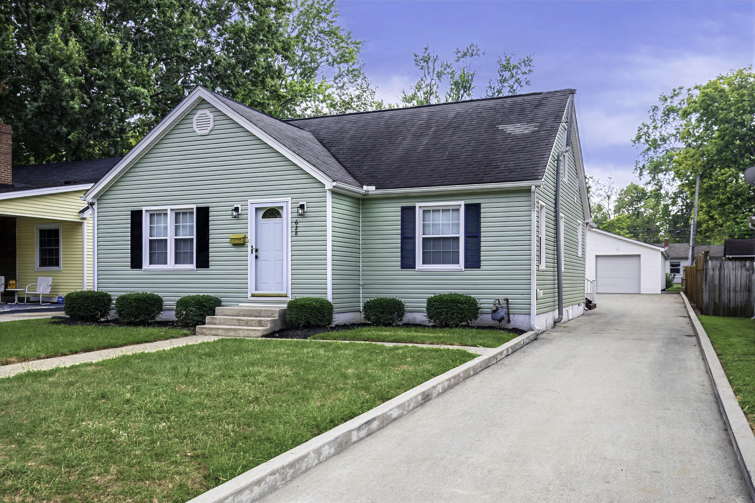 628 Longview Drive Property Photo 2