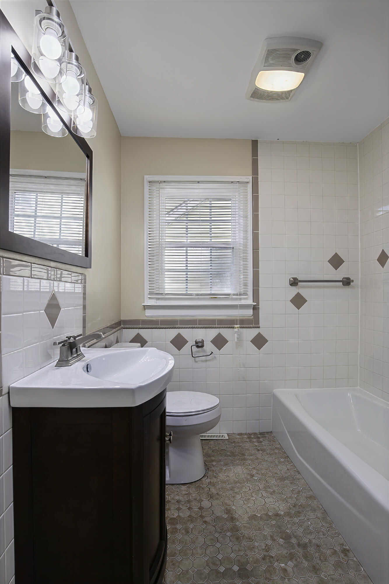 628 Longview Drive Property Photo 12