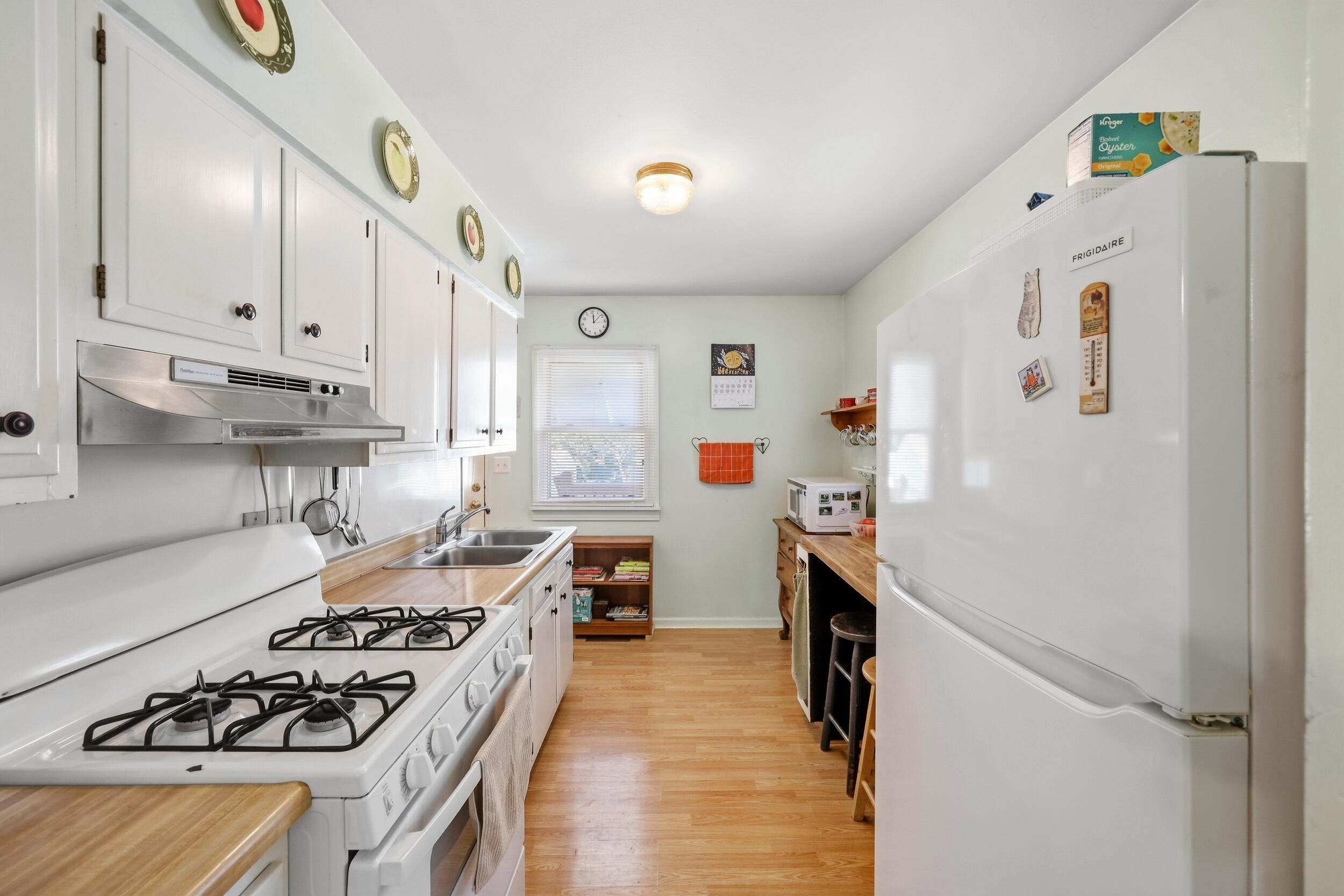 202 Lyons Drive Property Photo 4