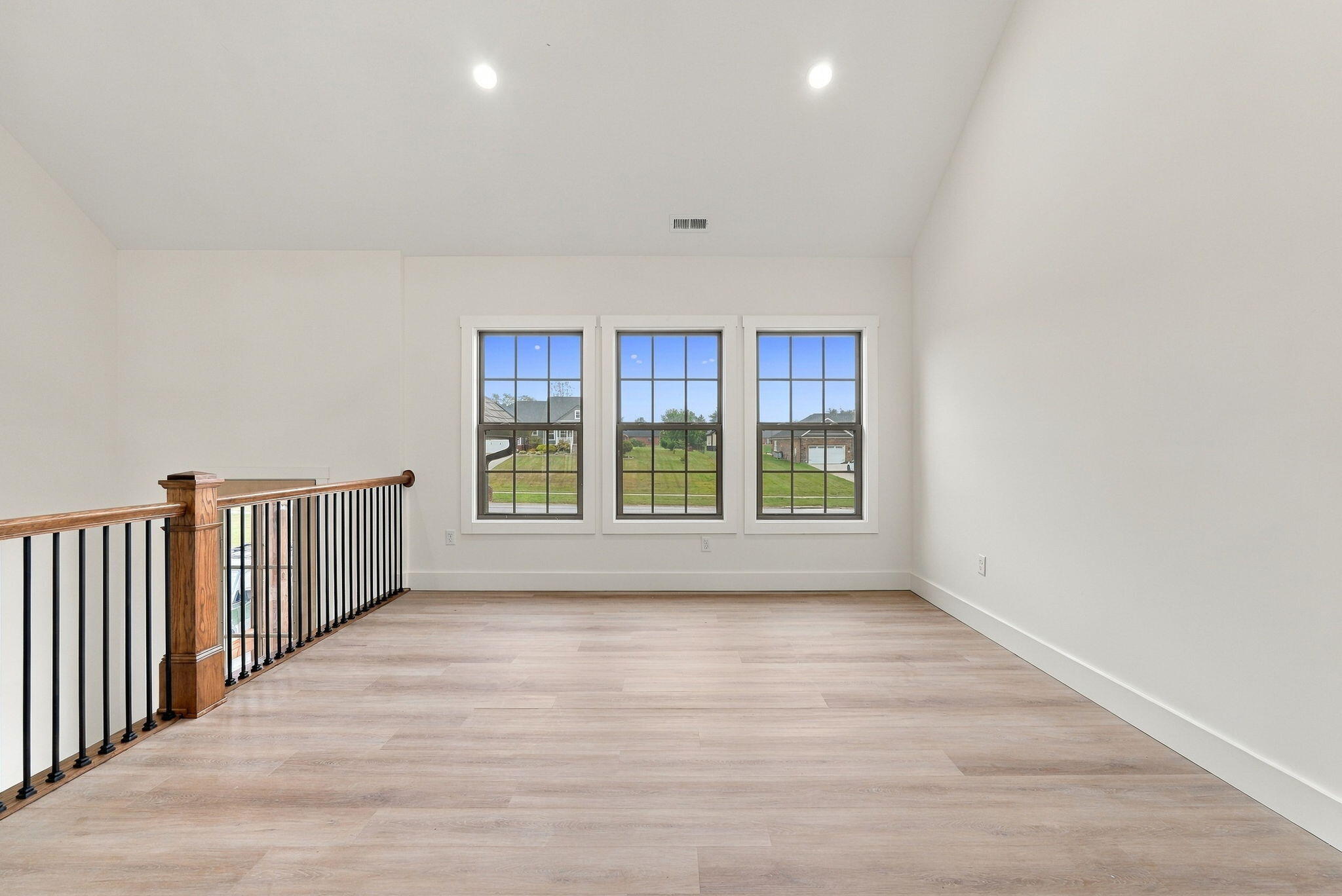 105 Braemar Drive Property Photo 15