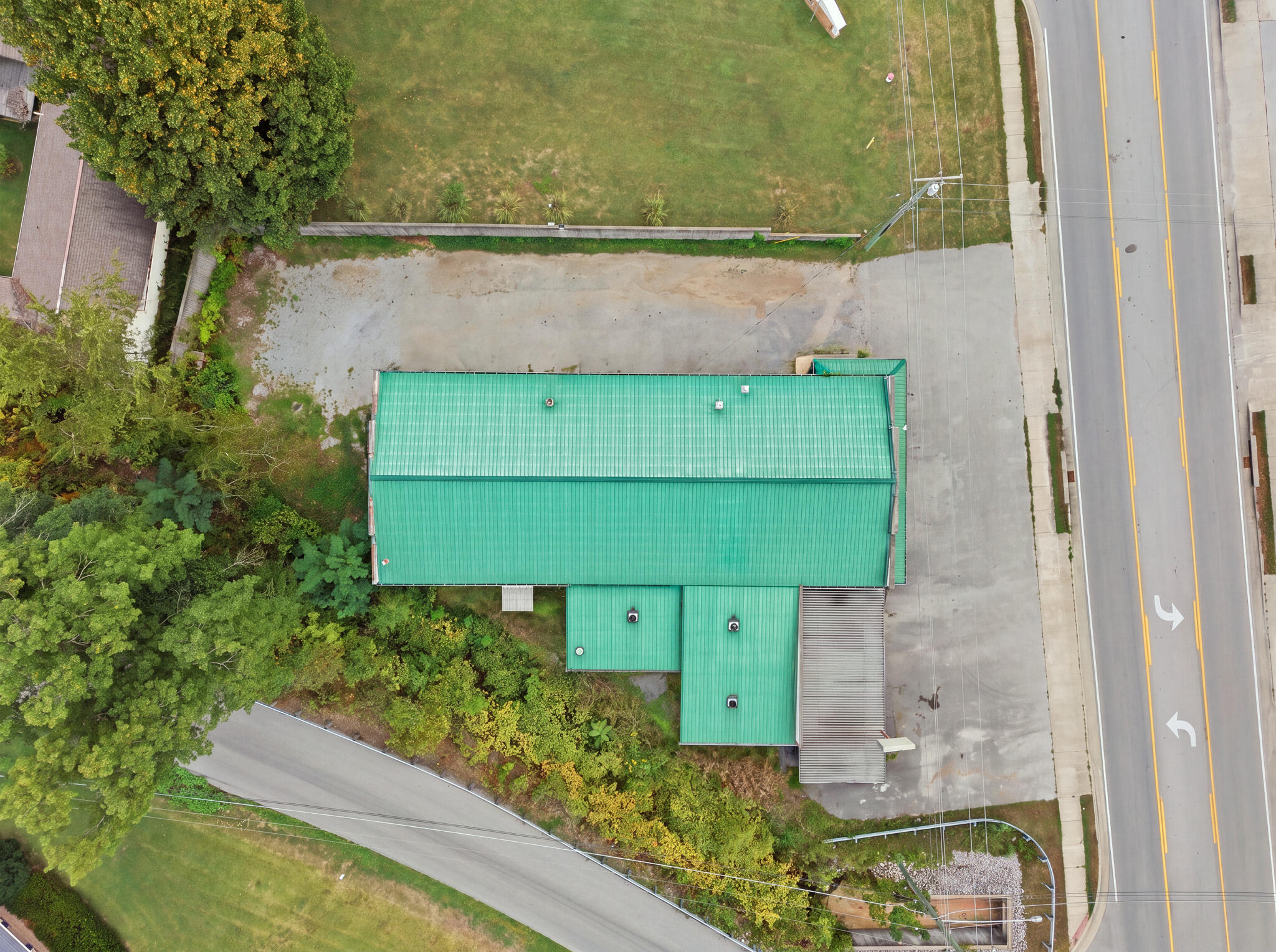 740 Winchester Road Property Photo 5