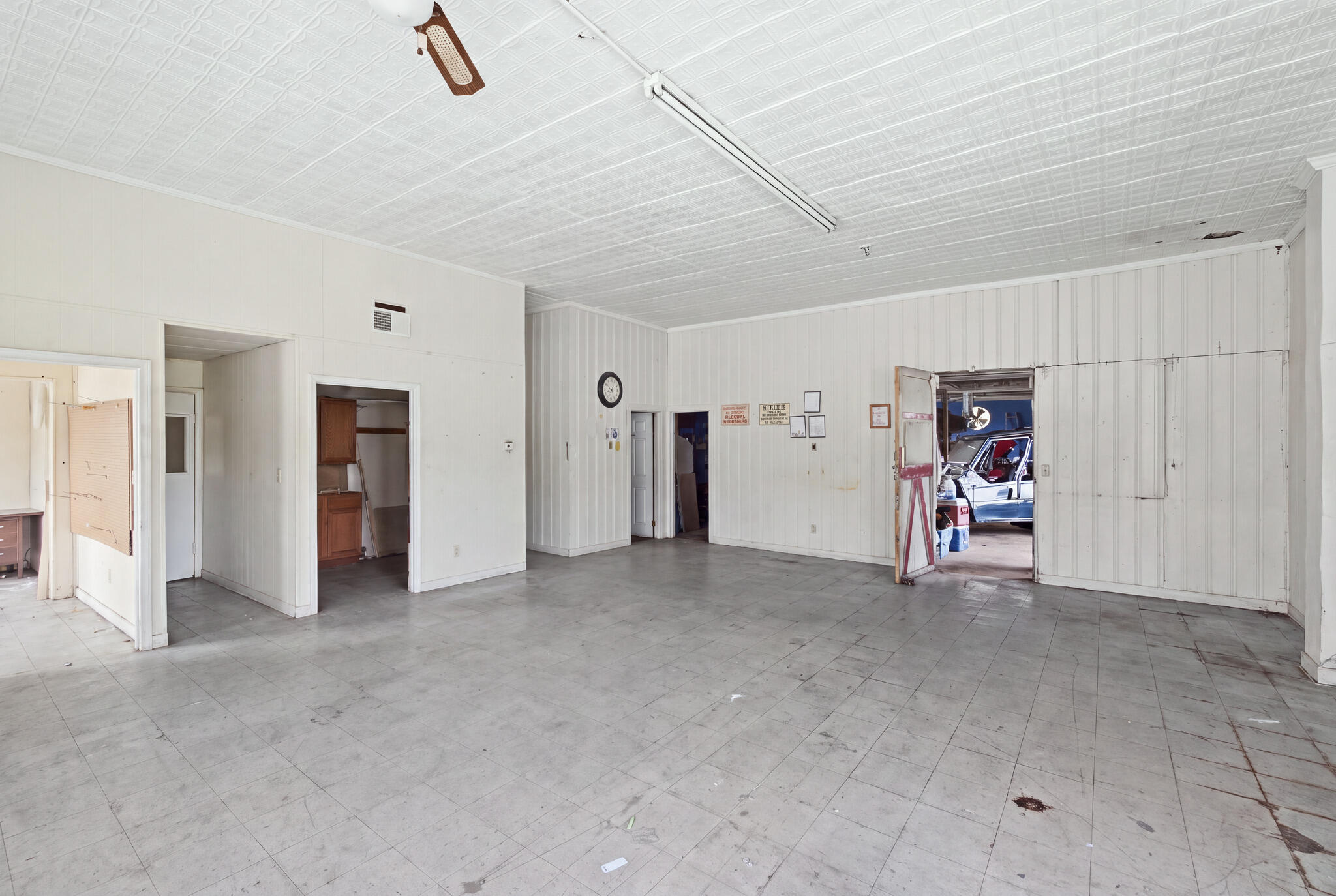 740 Winchester Road Property Photo 8