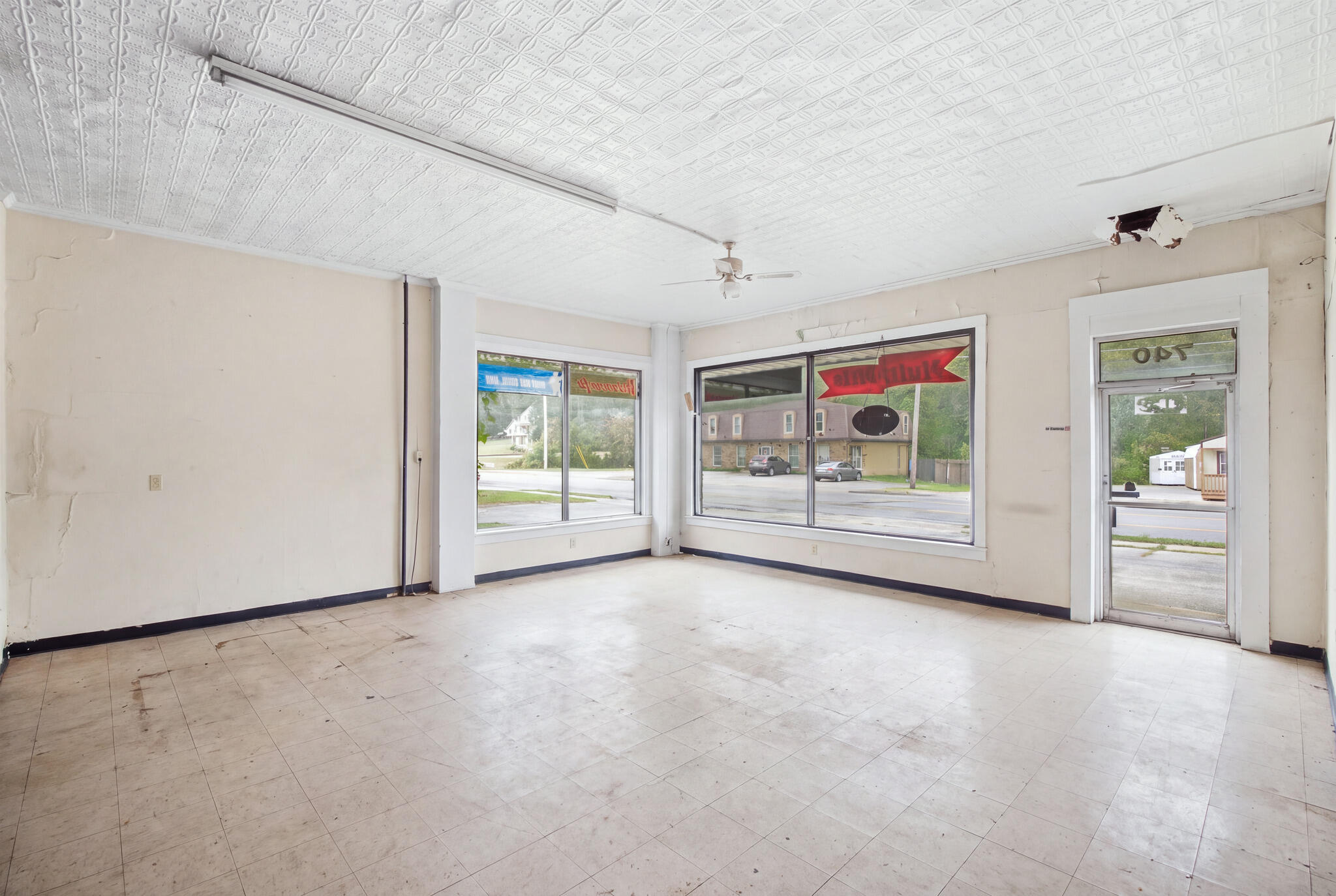 740 Winchester Road Property Photo 10