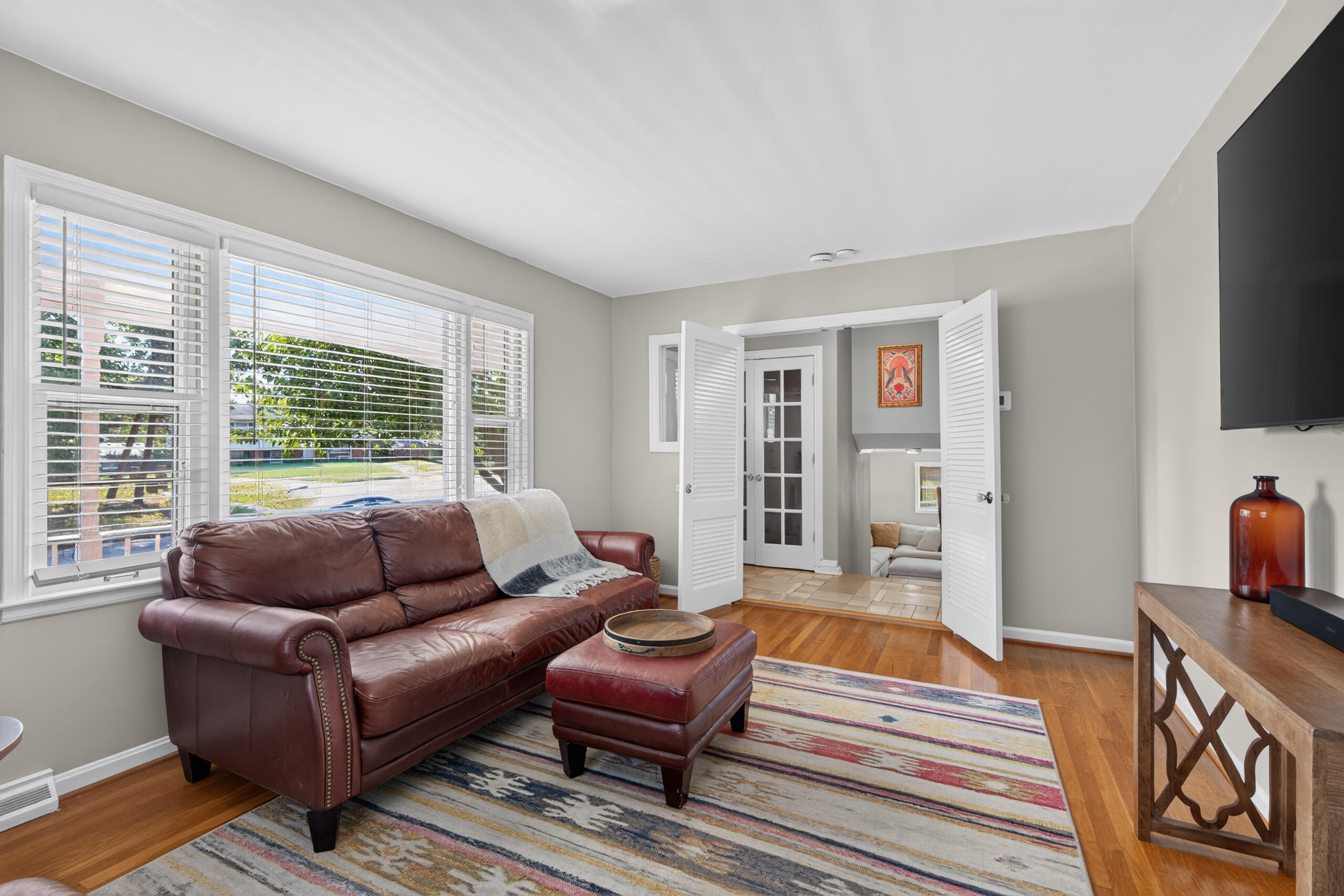 2213 Oleander Court Property Photo 6