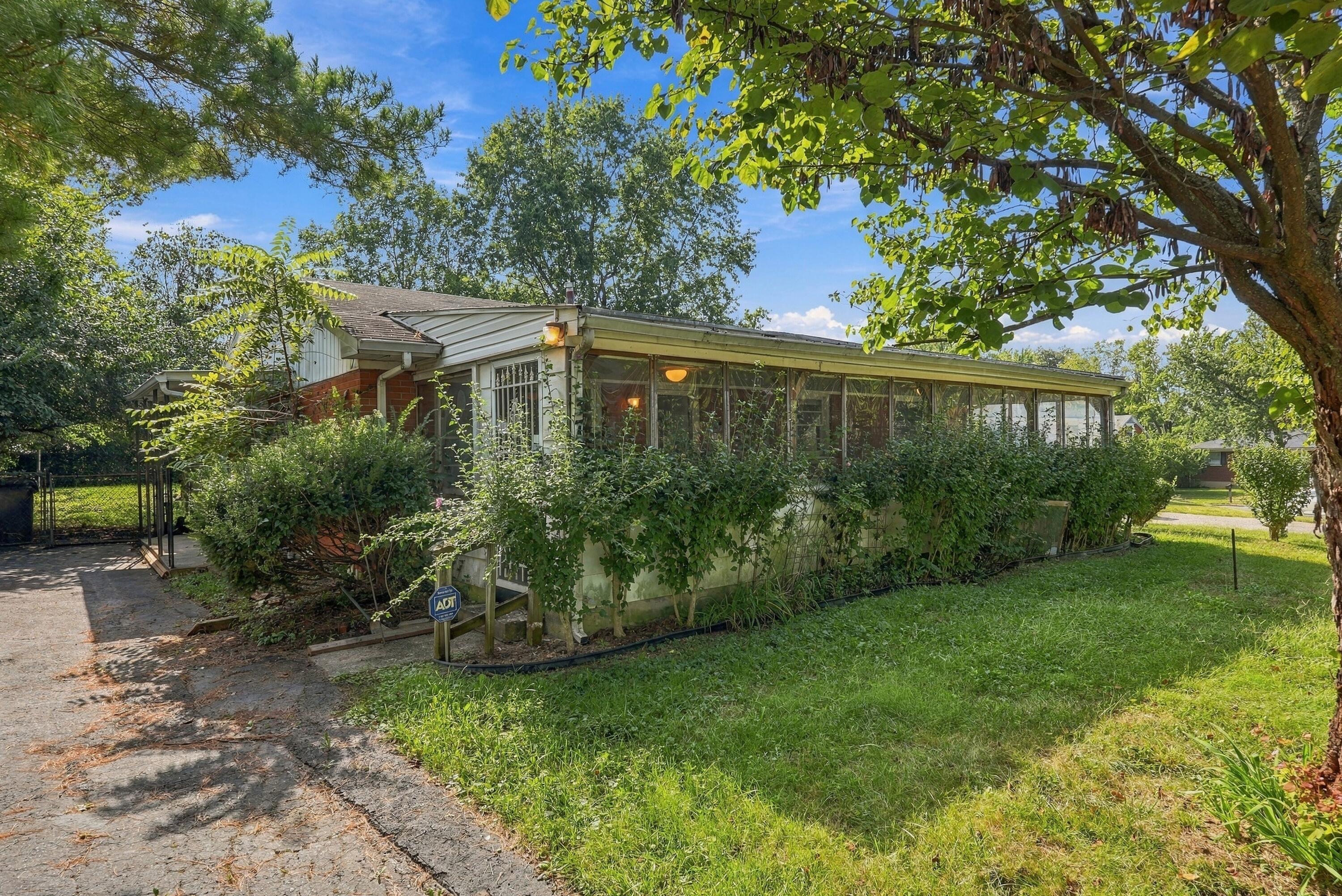 372 Peachtree Road Property Photo 2