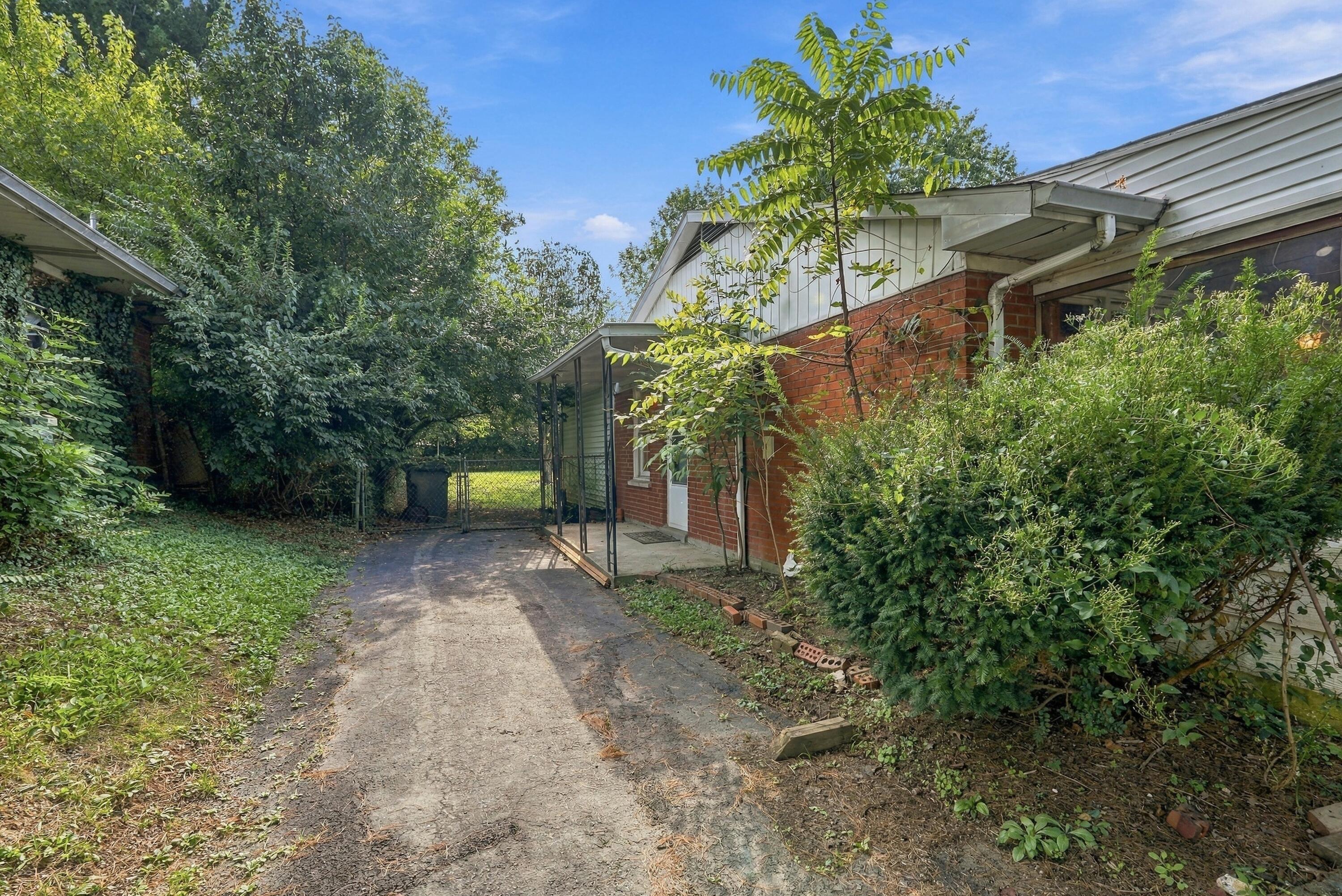 372 Peachtree Road Property Photo 4