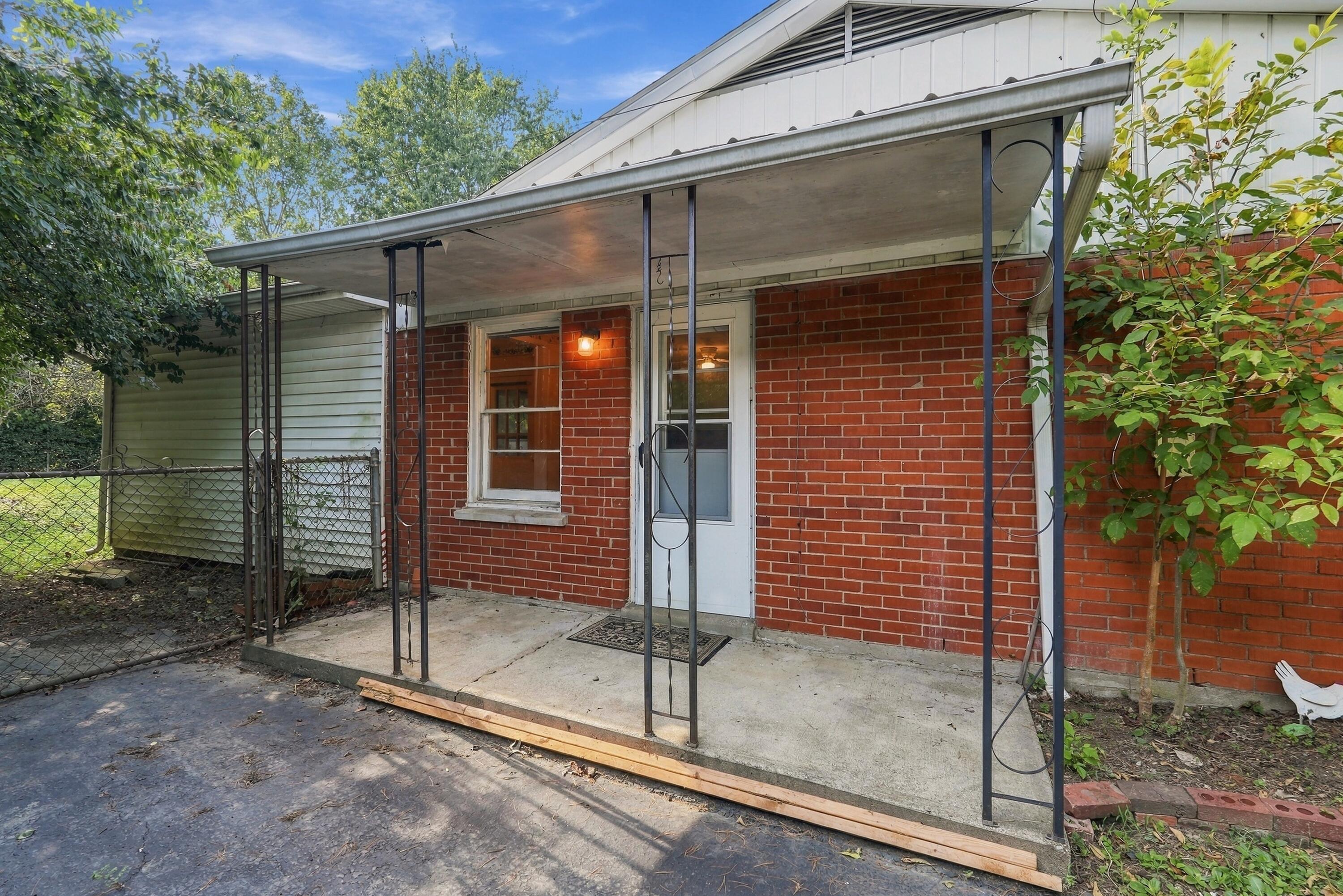 372 Peachtree Road Property Photo 5