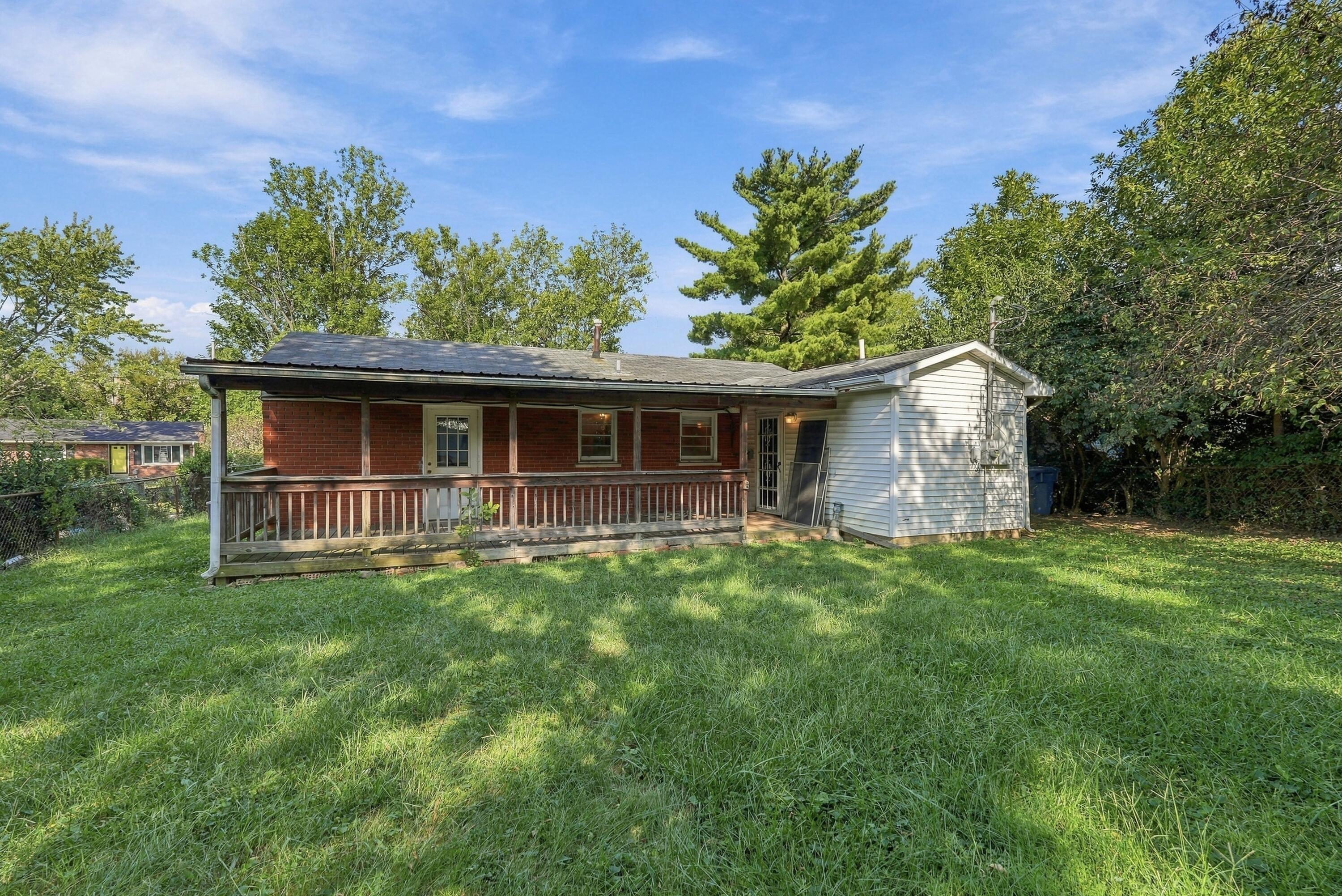 372 Peachtree Road Property Photo 6
