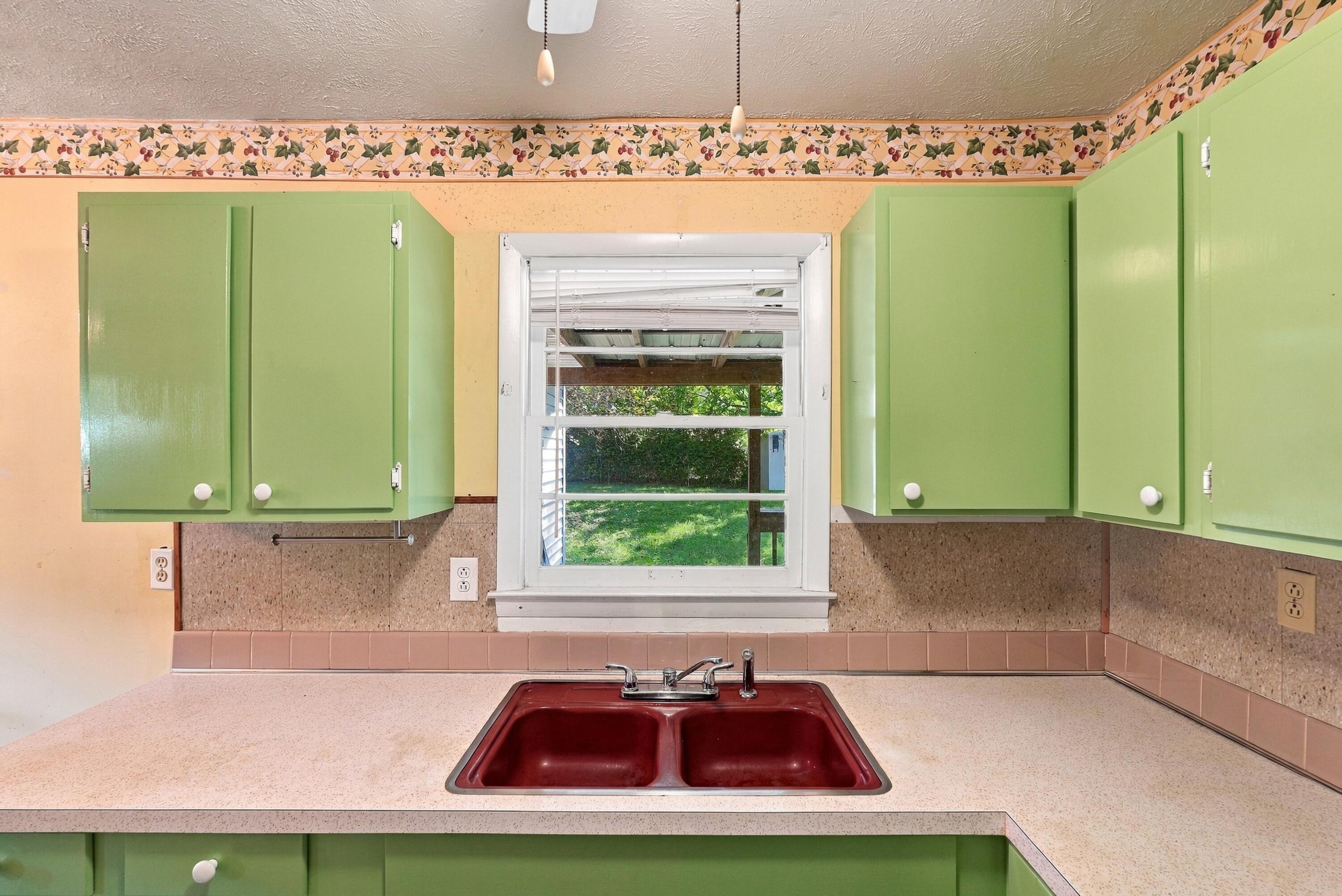 372 Peachtree Road Property Photo 22