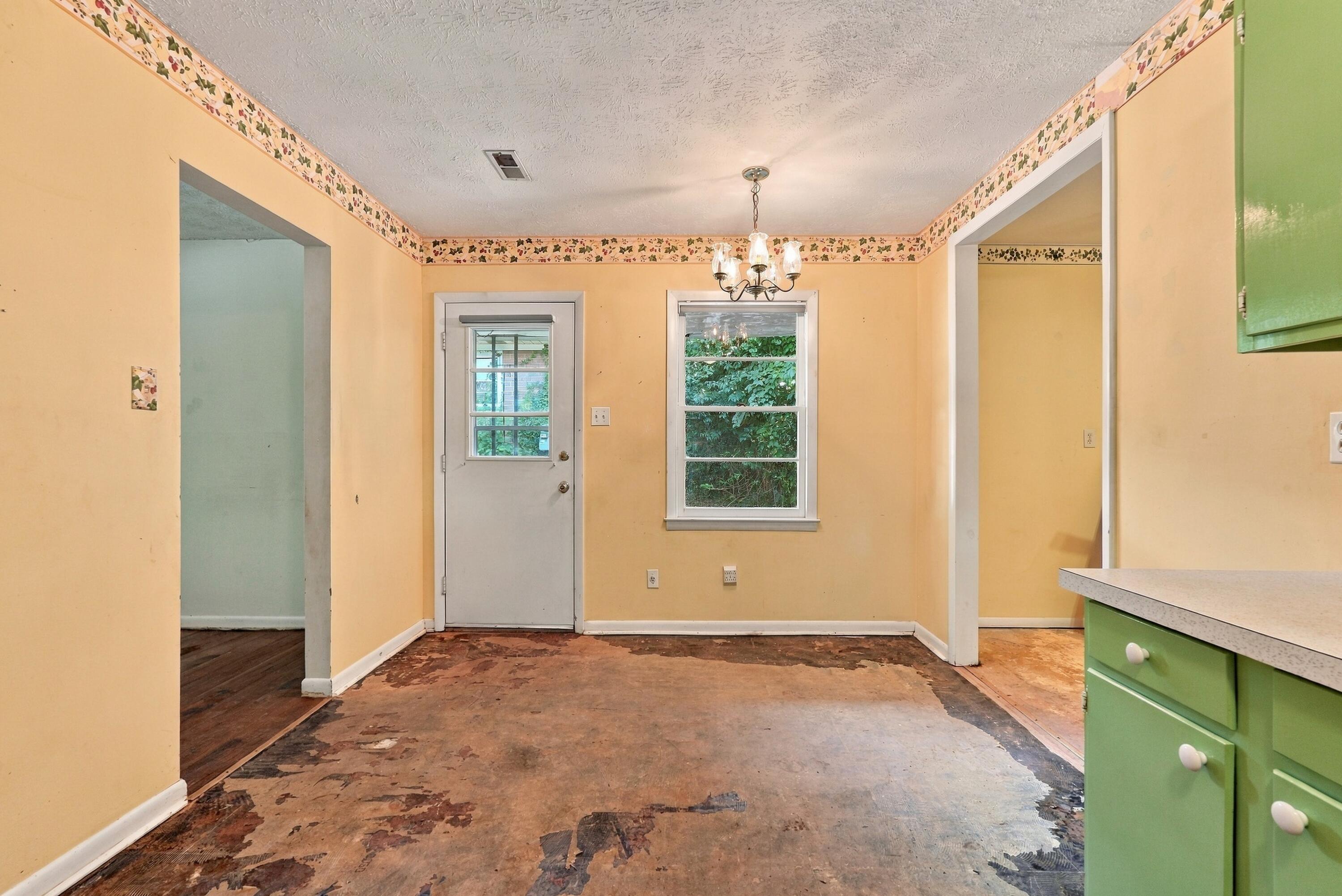 372 Peachtree Road Property Photo 23