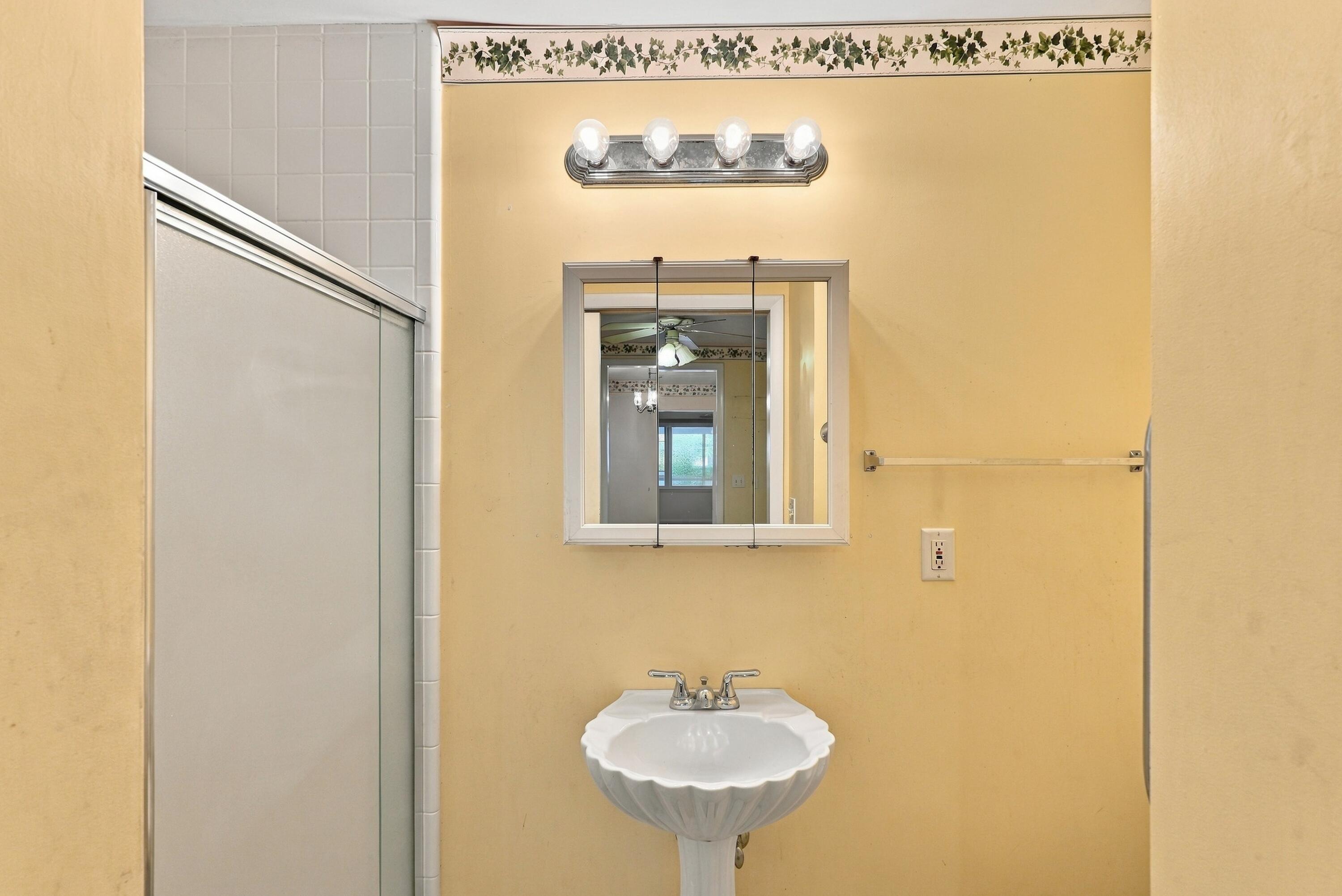 372 Peachtree Road Property Photo 25