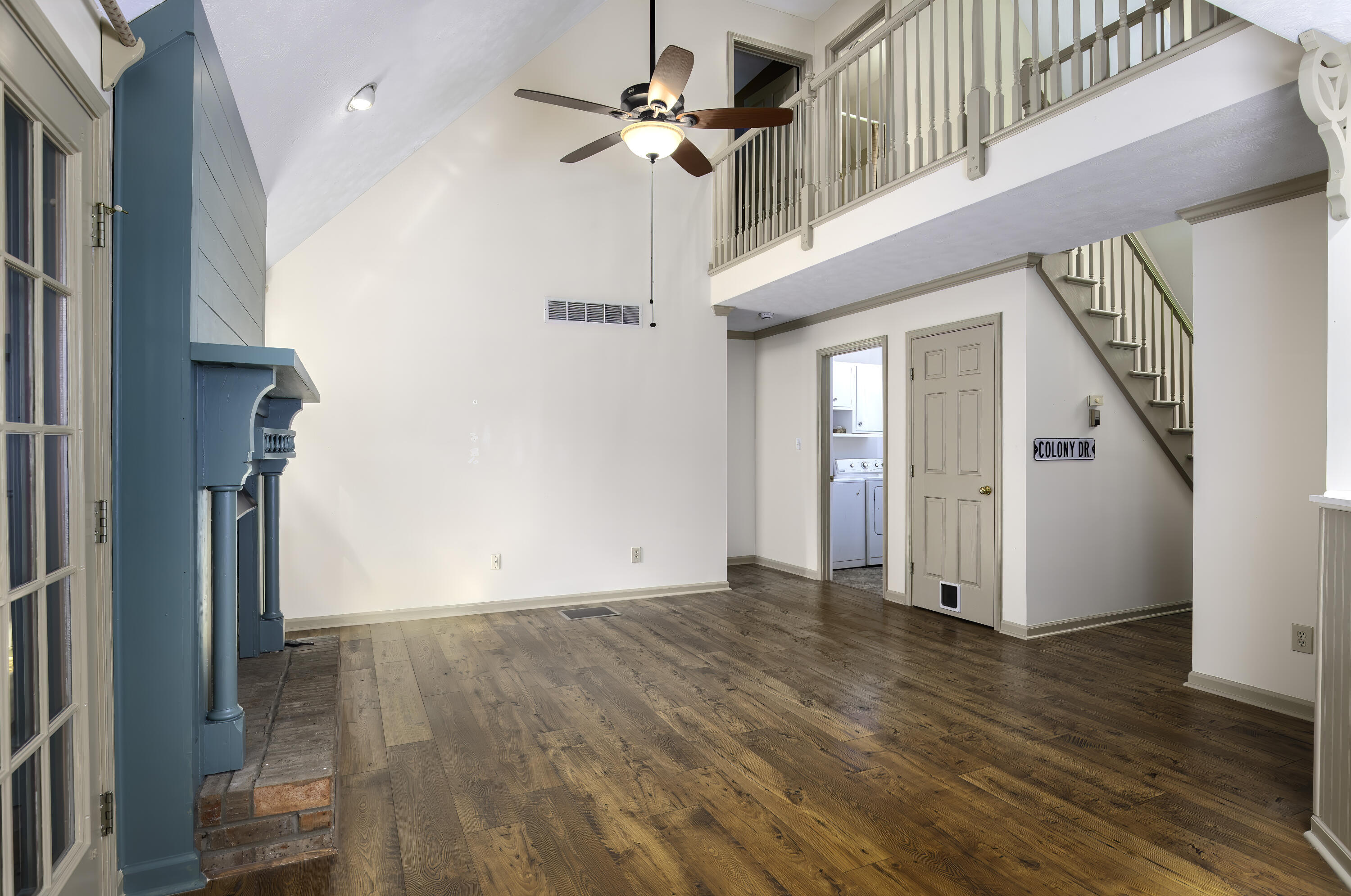 356 Colony Drive Property Photo 3