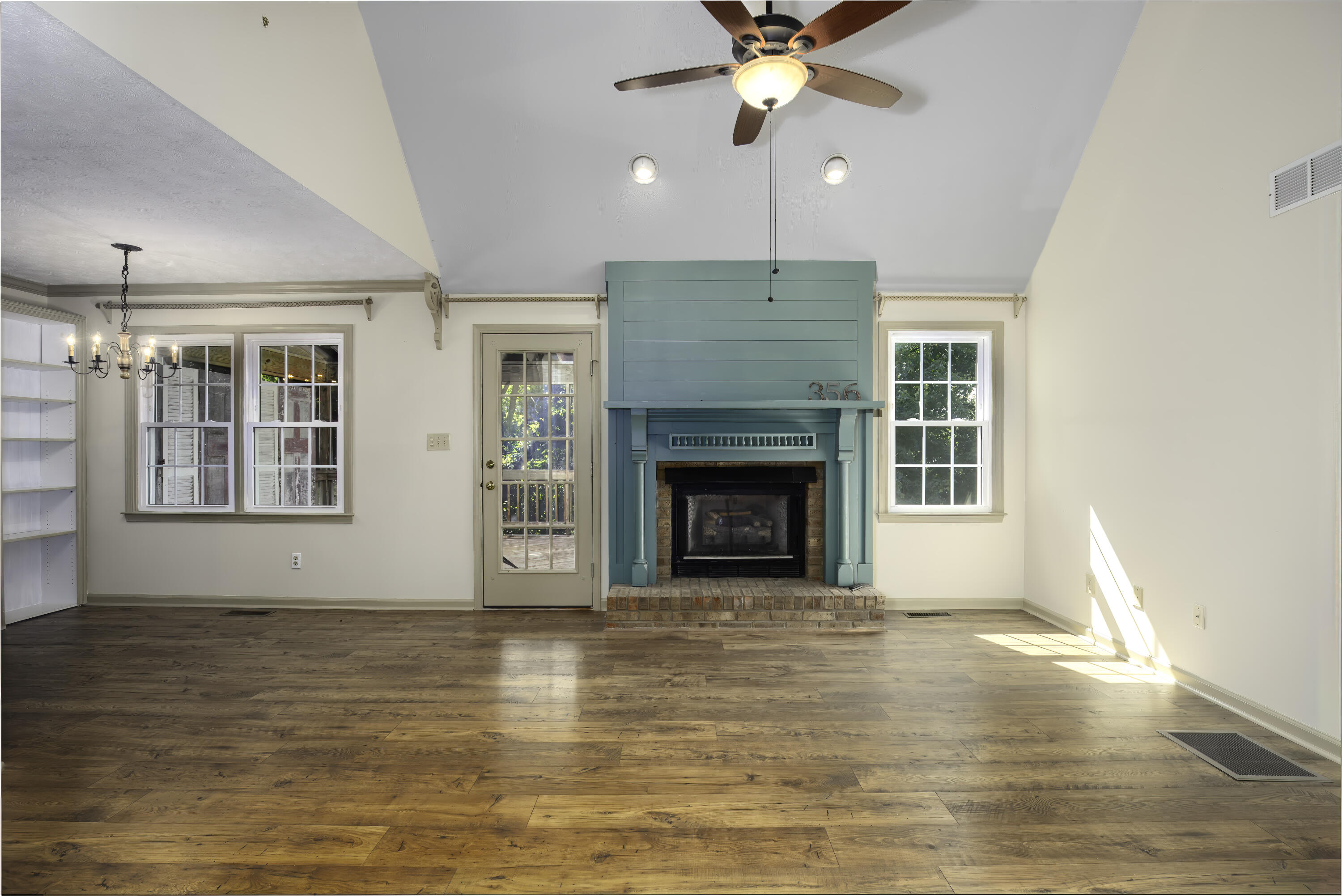 356 Colony Drive Property Photo 10