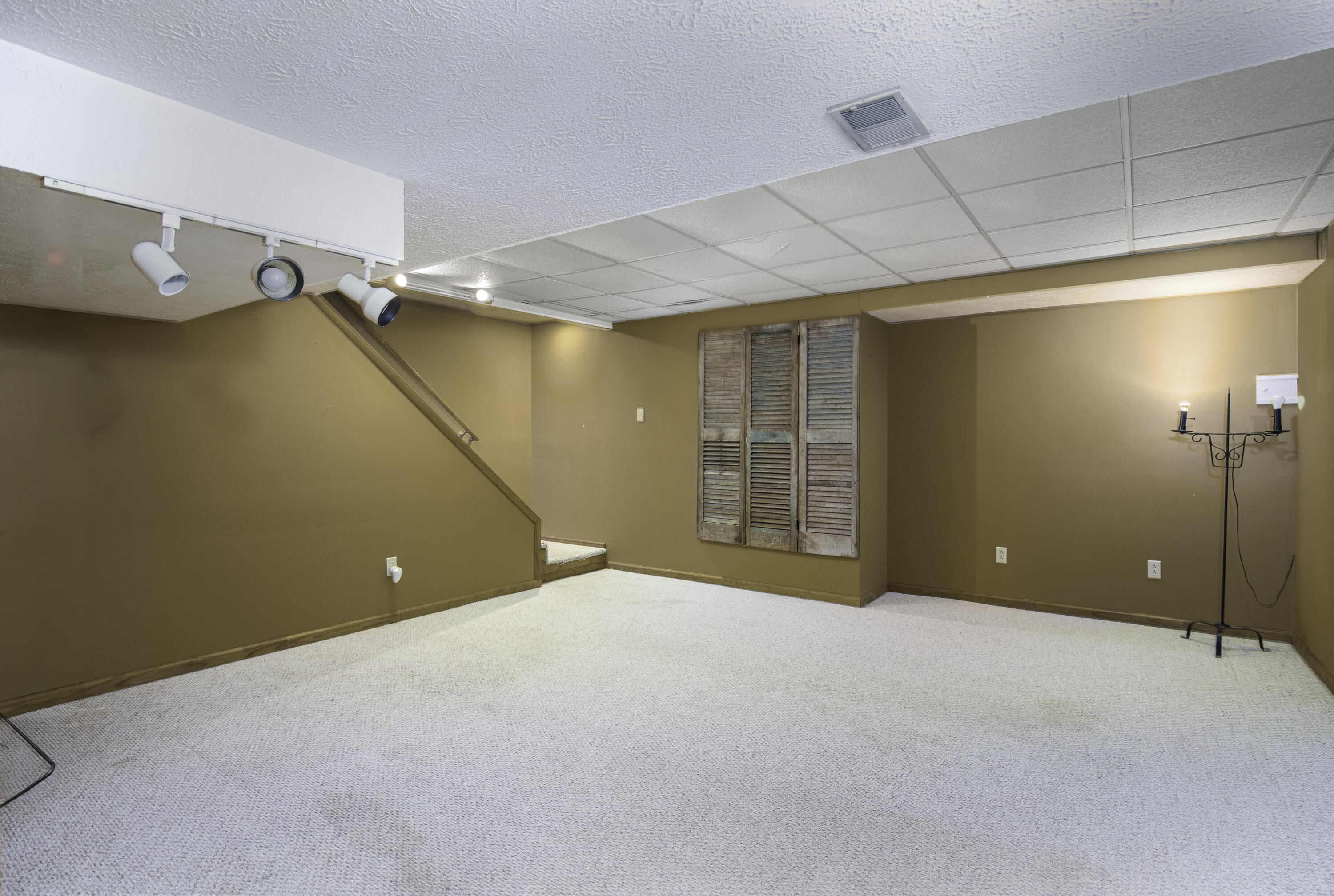 356 Colony Drive Property Photo 28