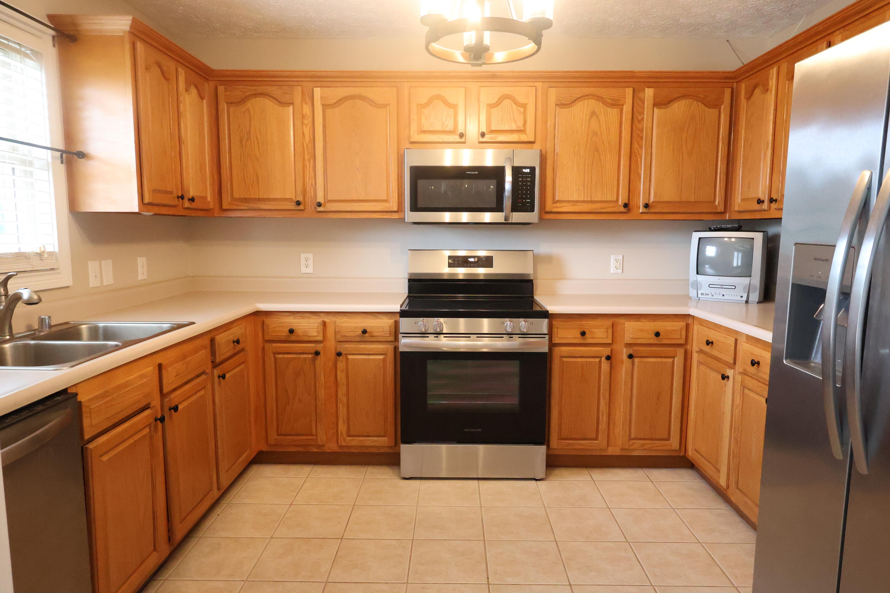 161 Swiss Stone Way Property Photo 8