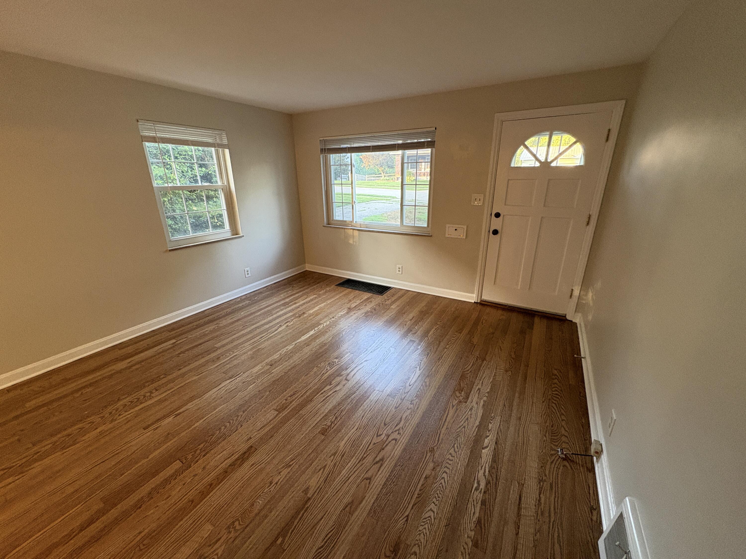 54 Woodlawn Avenue 2 Property Photo 2