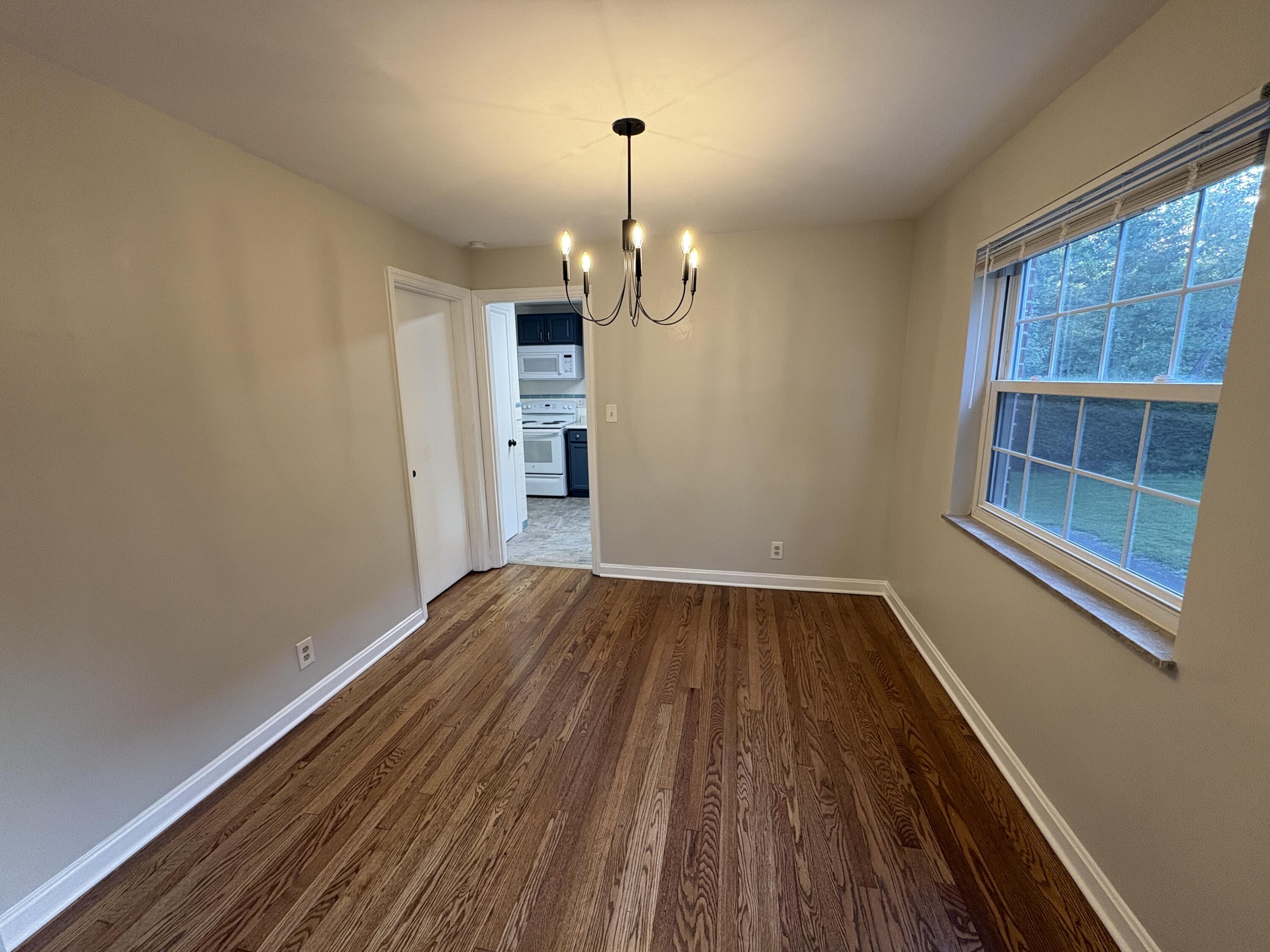 54 Woodlawn Avenue 2 Property Photo 3