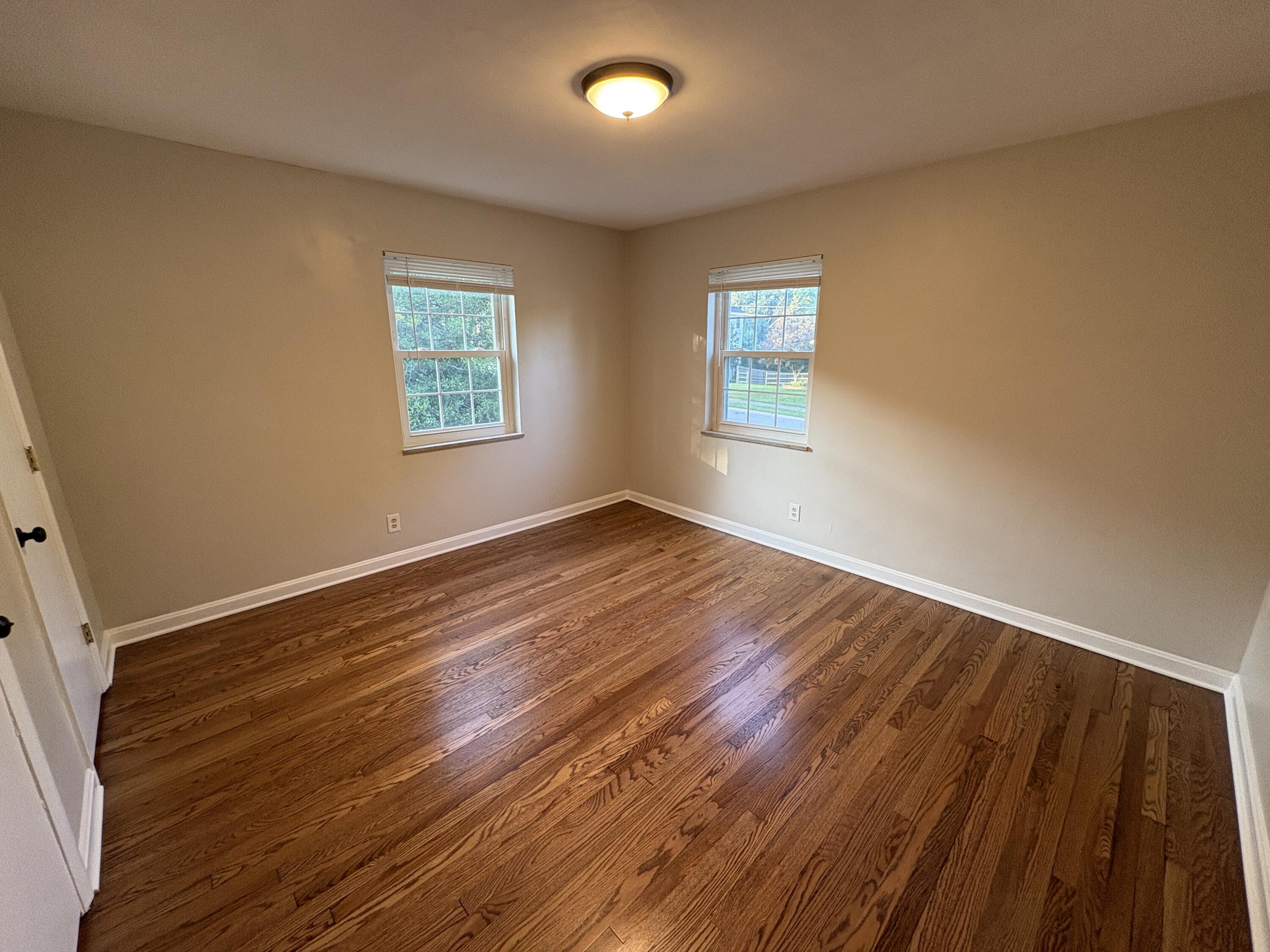 54 Woodlawn Avenue 2 Property Photo 11