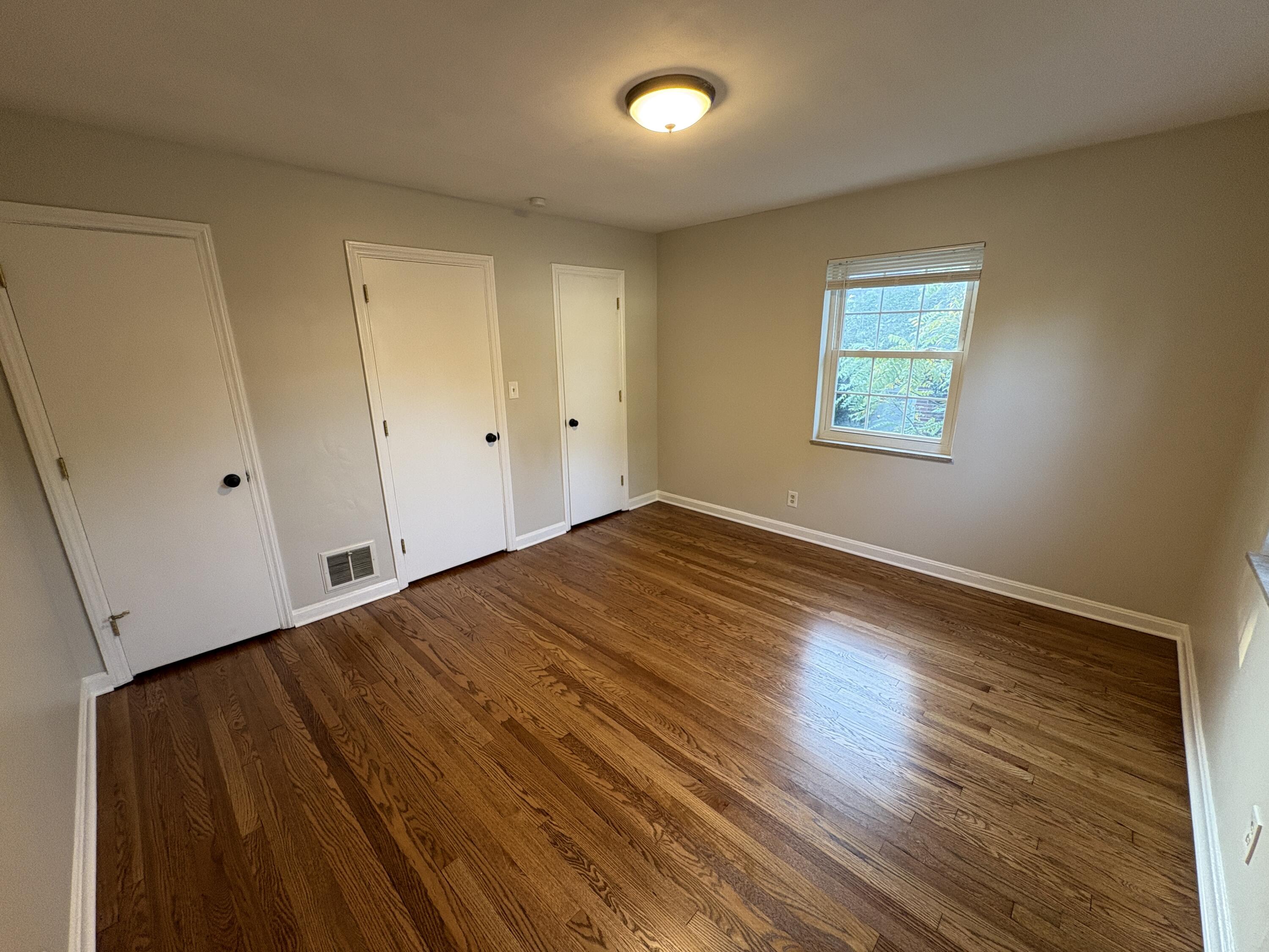 54 Woodlawn Avenue 2 Property Photo 13