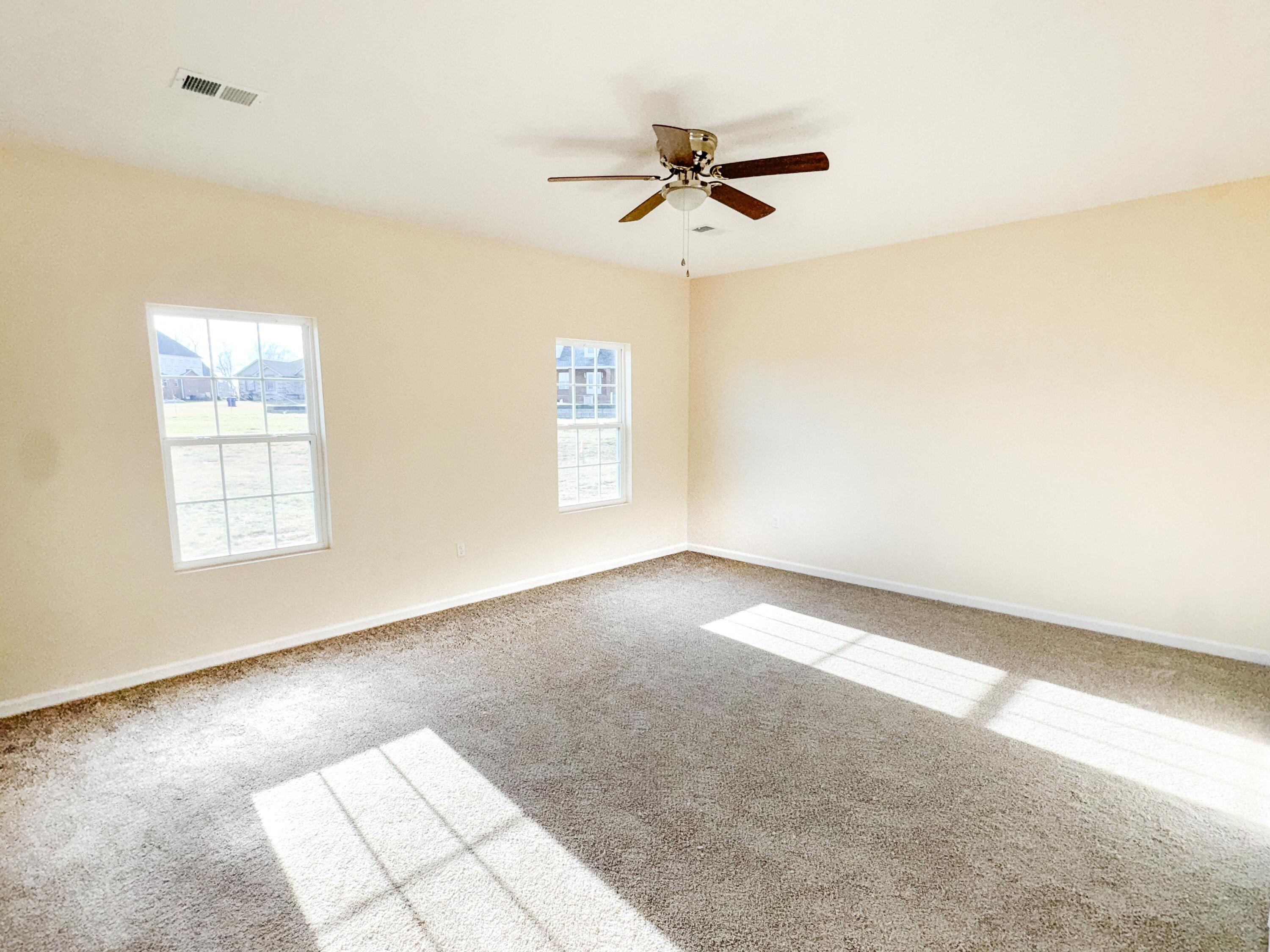 553 Knoll Lane Property Photo 13